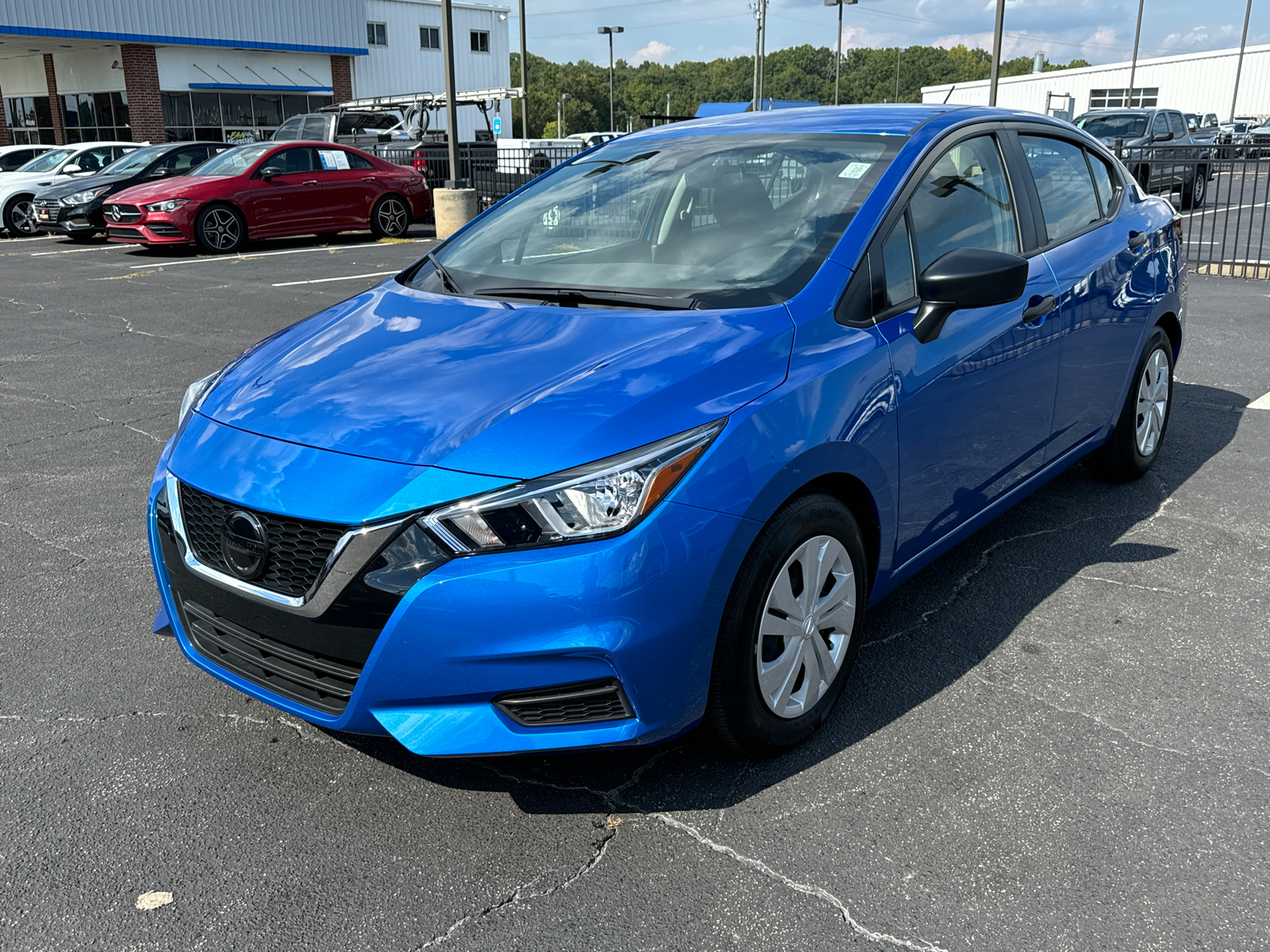 2020 Nissan Versa 1.6 S 3