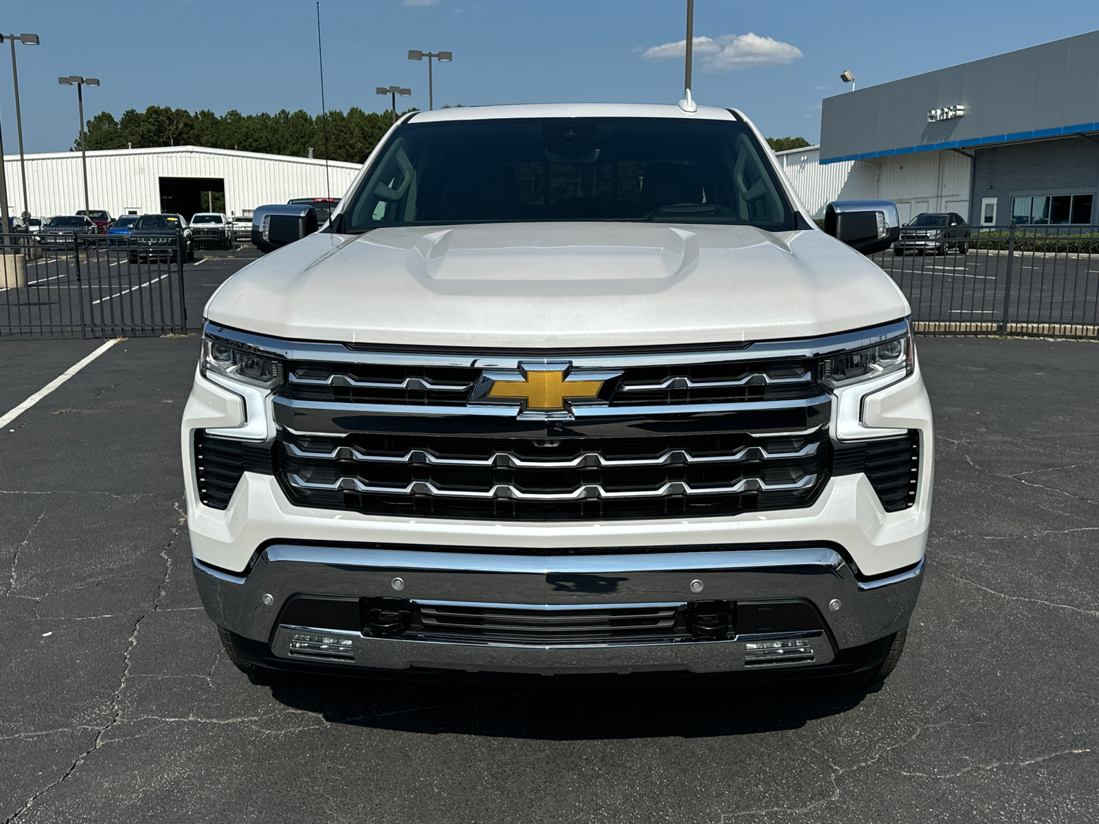 2025 Chevrolet Silverado 1500 LTZ 3