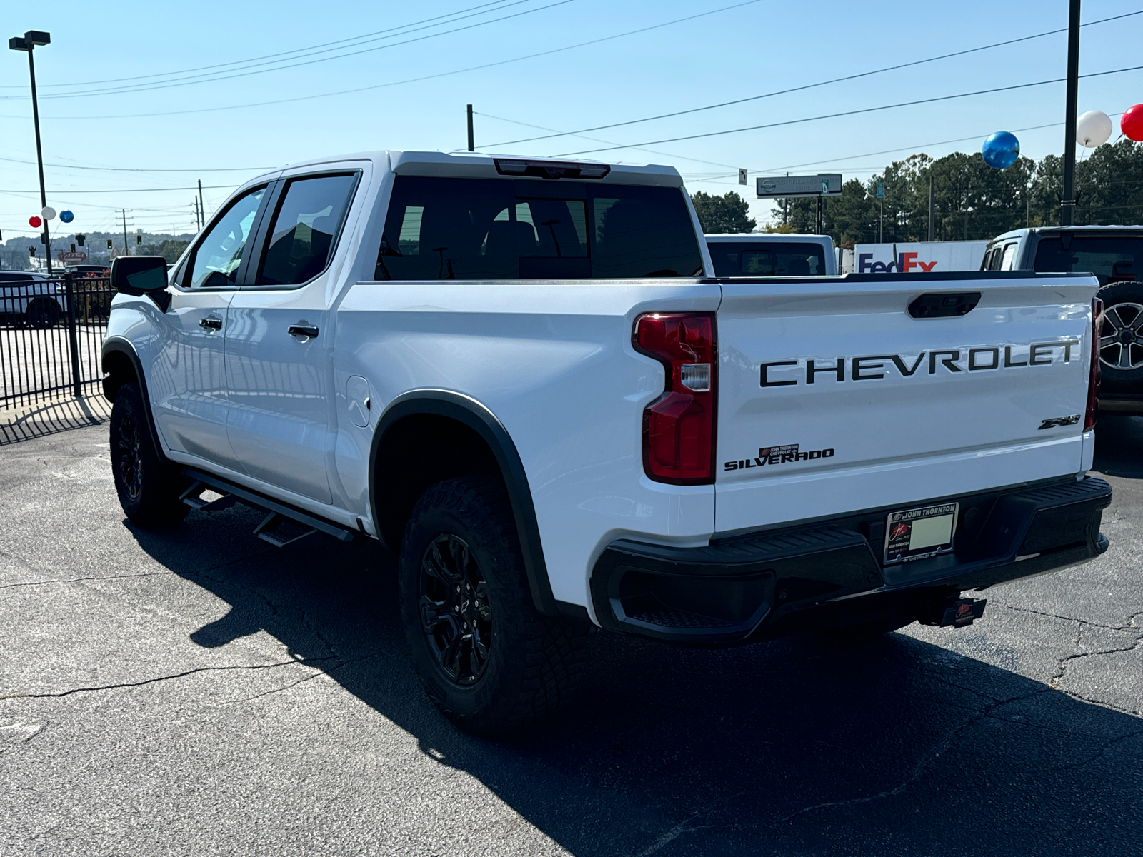 2023 Chevrolet Silverado 1500 ZR2 8