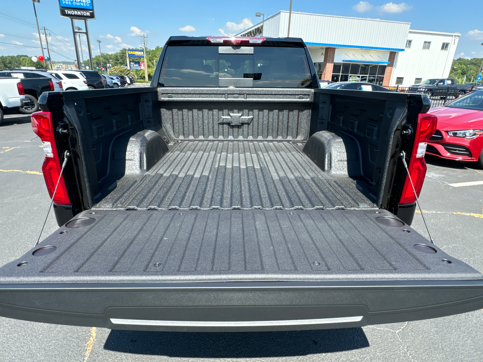 2025 Chevrolet Silverado 1500 High Country 19