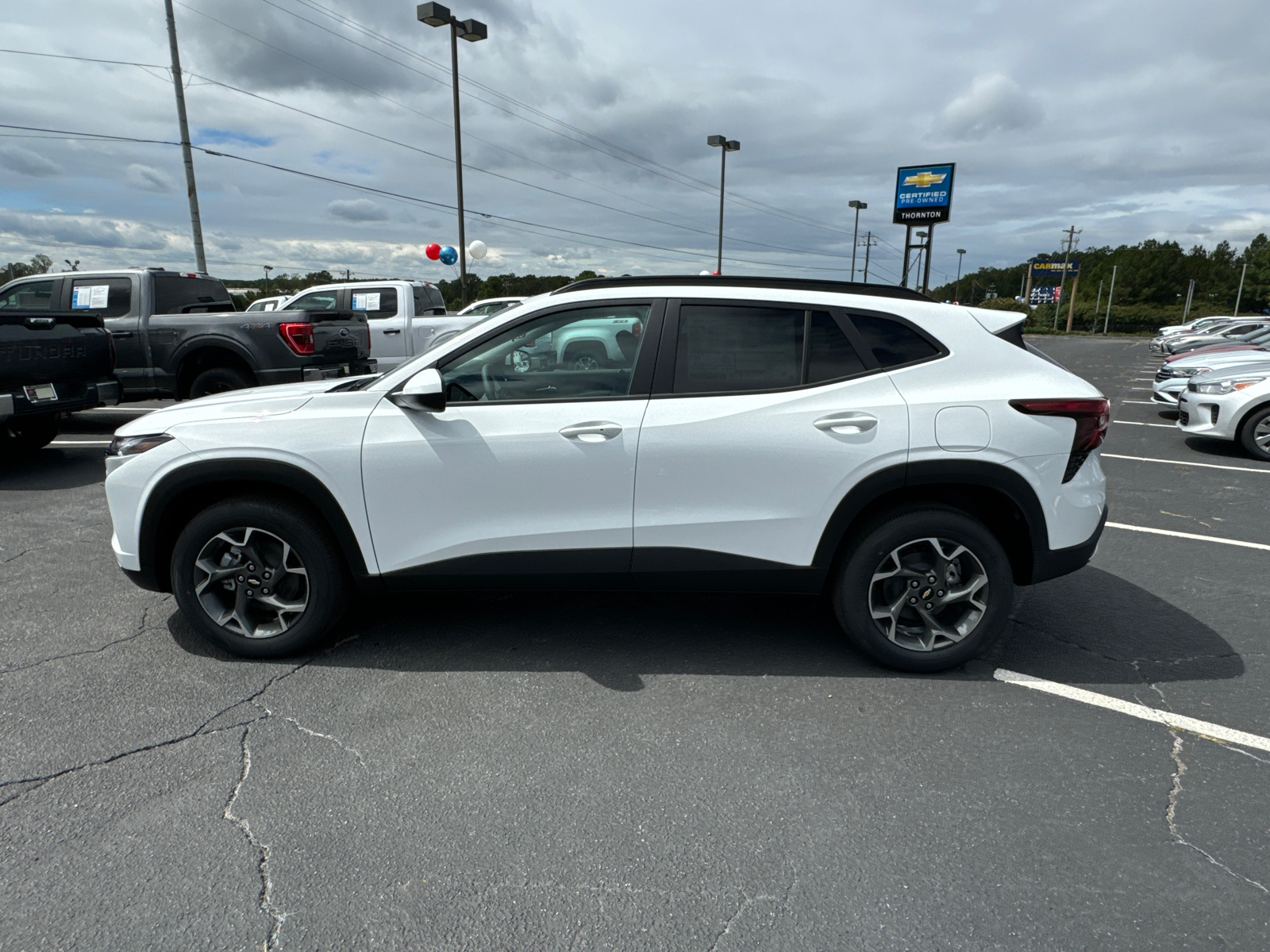 2025 Chevrolet Trax LT 9