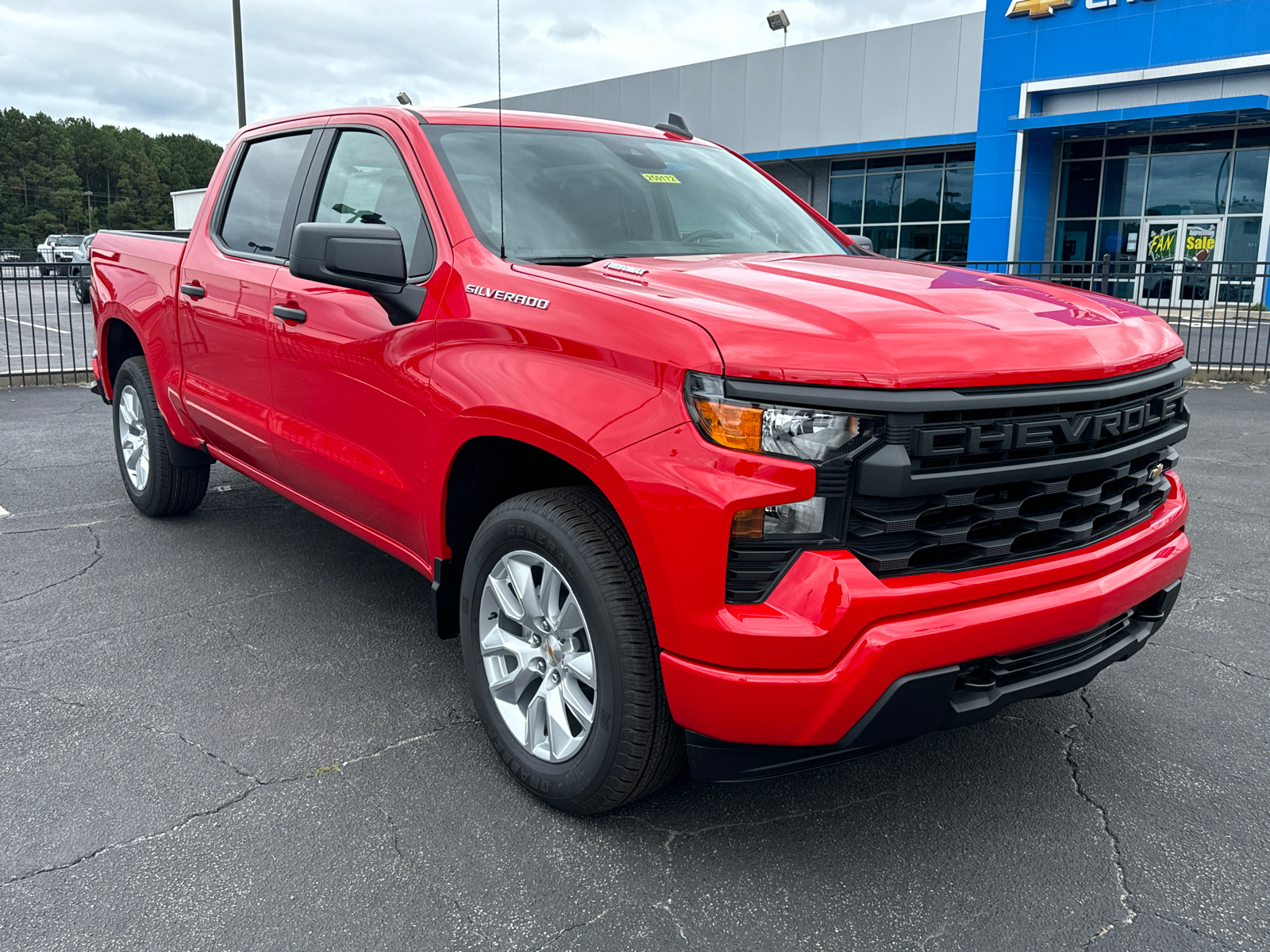 2025 Chevrolet Silverado 1500 Custom 4