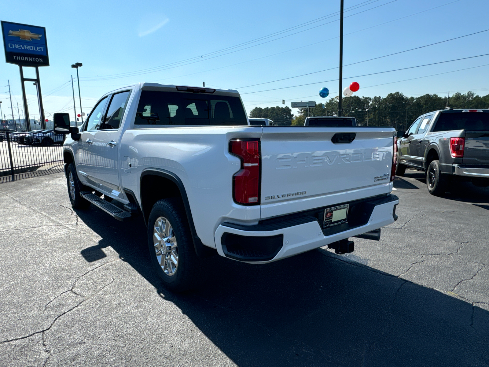 2025 Chevrolet Silverado 2500HD High Country 8