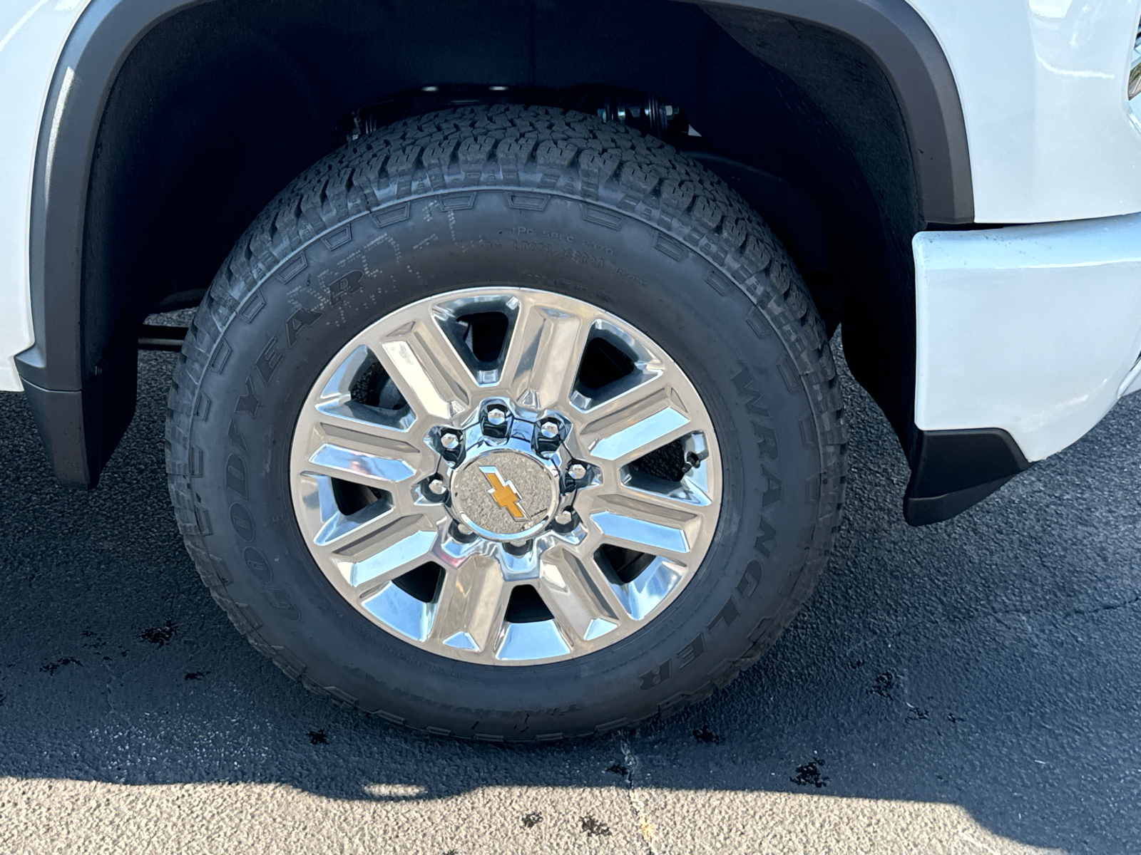 2025 Chevrolet Silverado 2500HD High Country 14