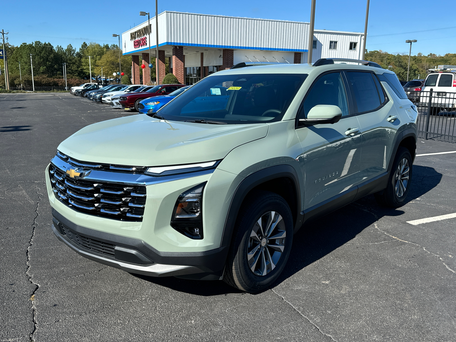 2025 Chevrolet Equinox LT 2