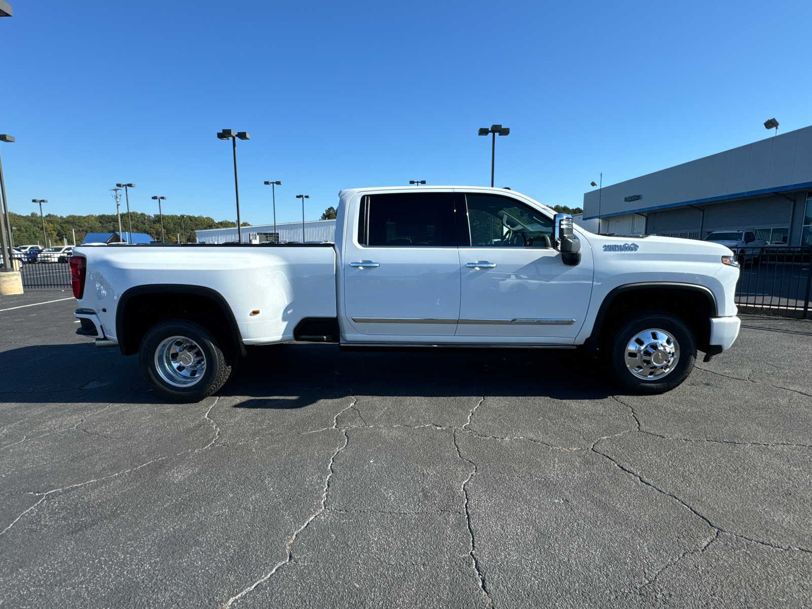 2025 Chevrolet Silverado 3500HD High Country 5