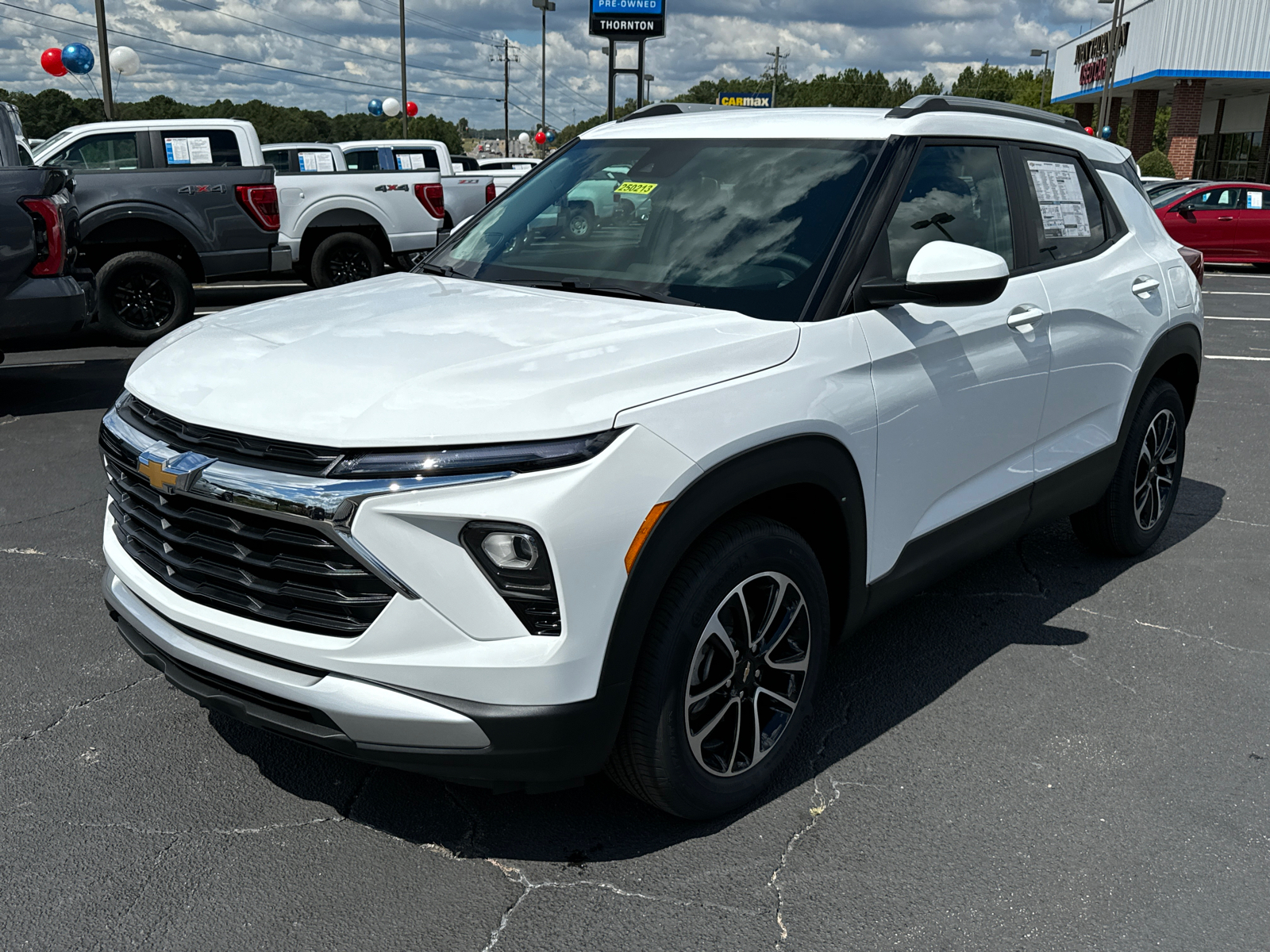 2025 Chevrolet TrailBlazer LT 2