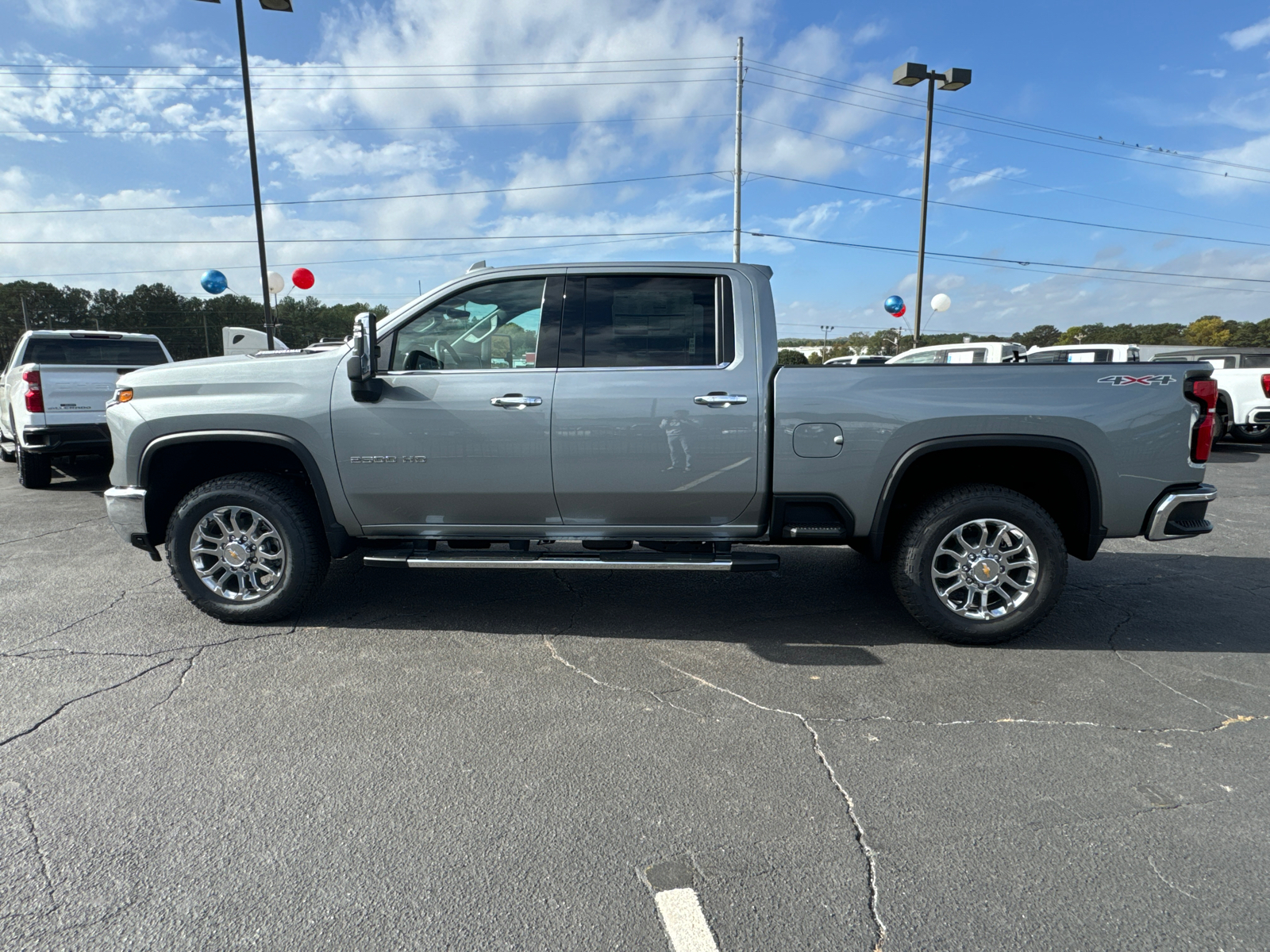 2025 Chevrolet Silverado 2500HD LTZ 9