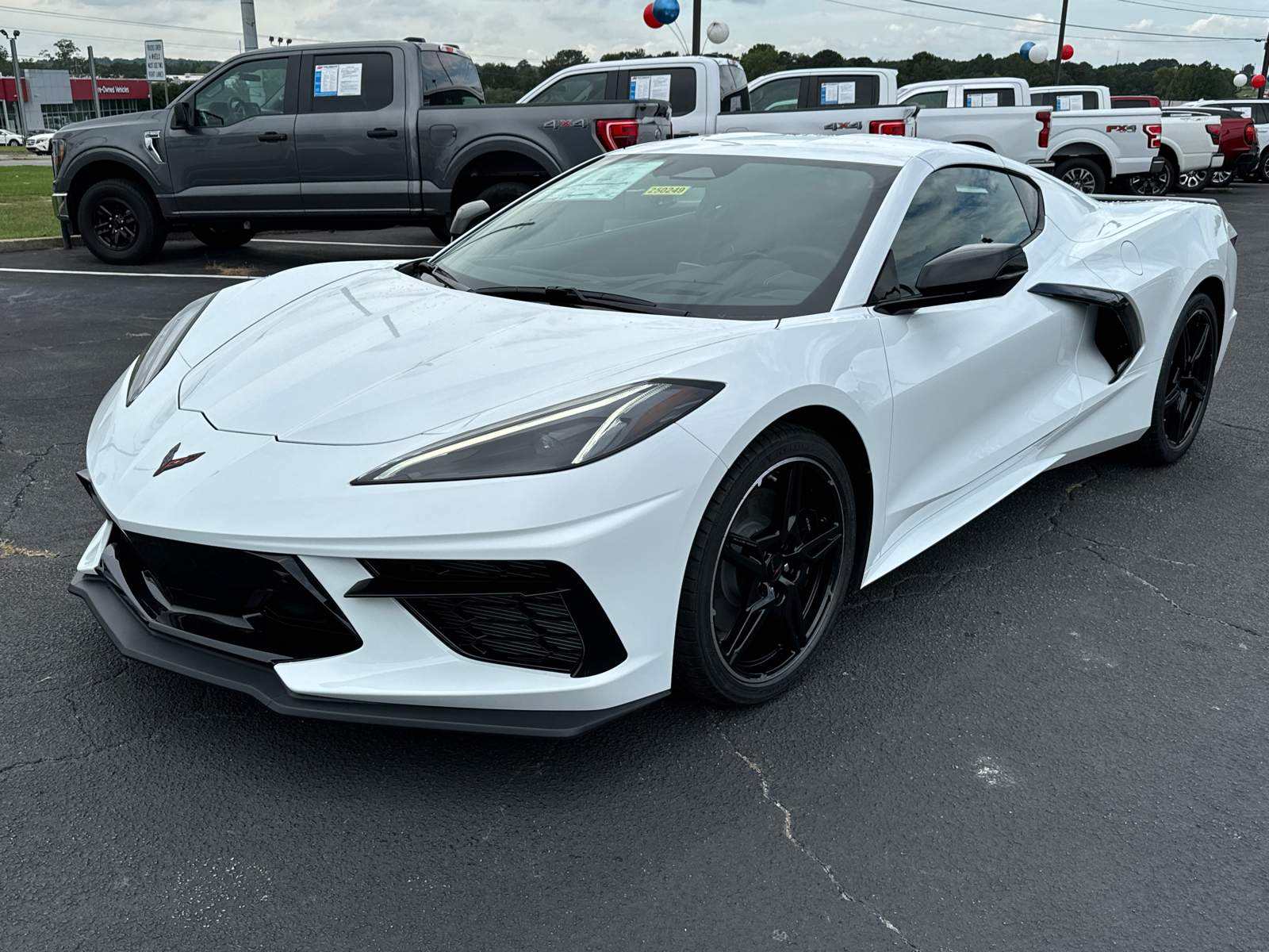 2025 Chevrolet Corvette Stingray 2