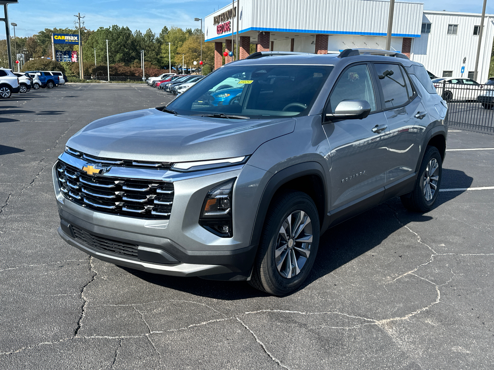 2025 Chevrolet Equinox LT 2