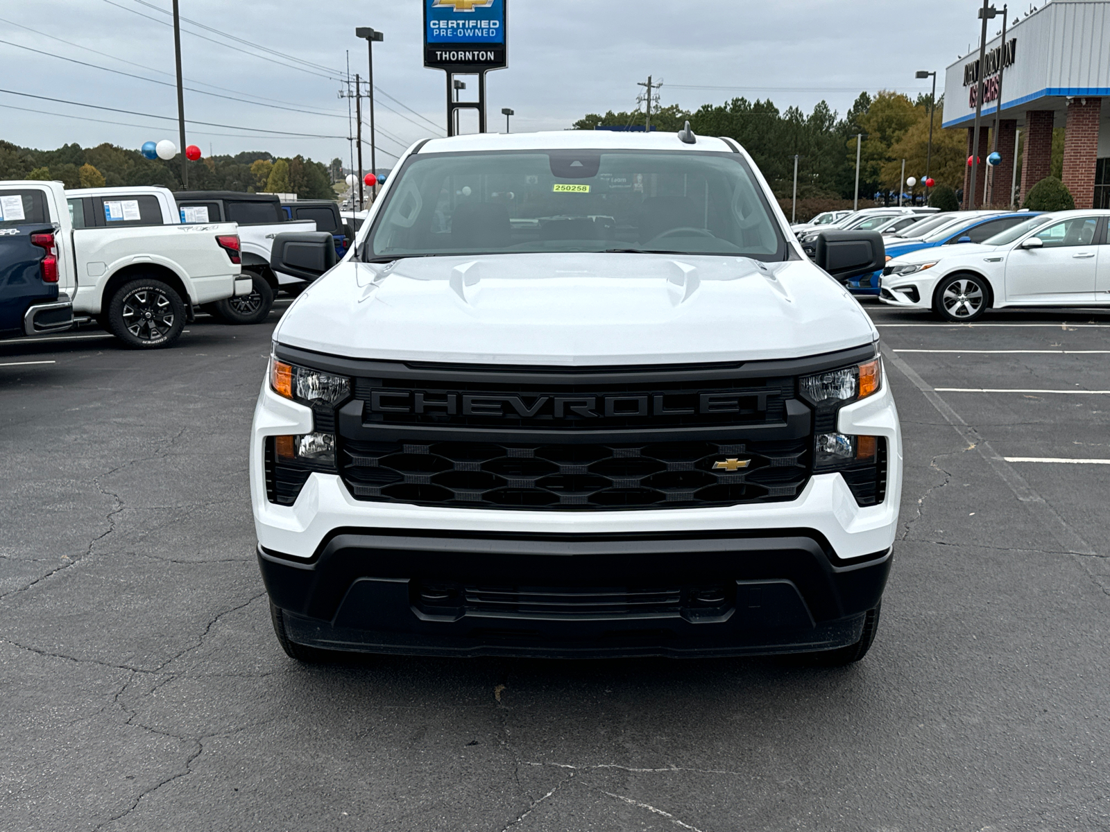 2025 Chevrolet Silverado 1500 WT 3