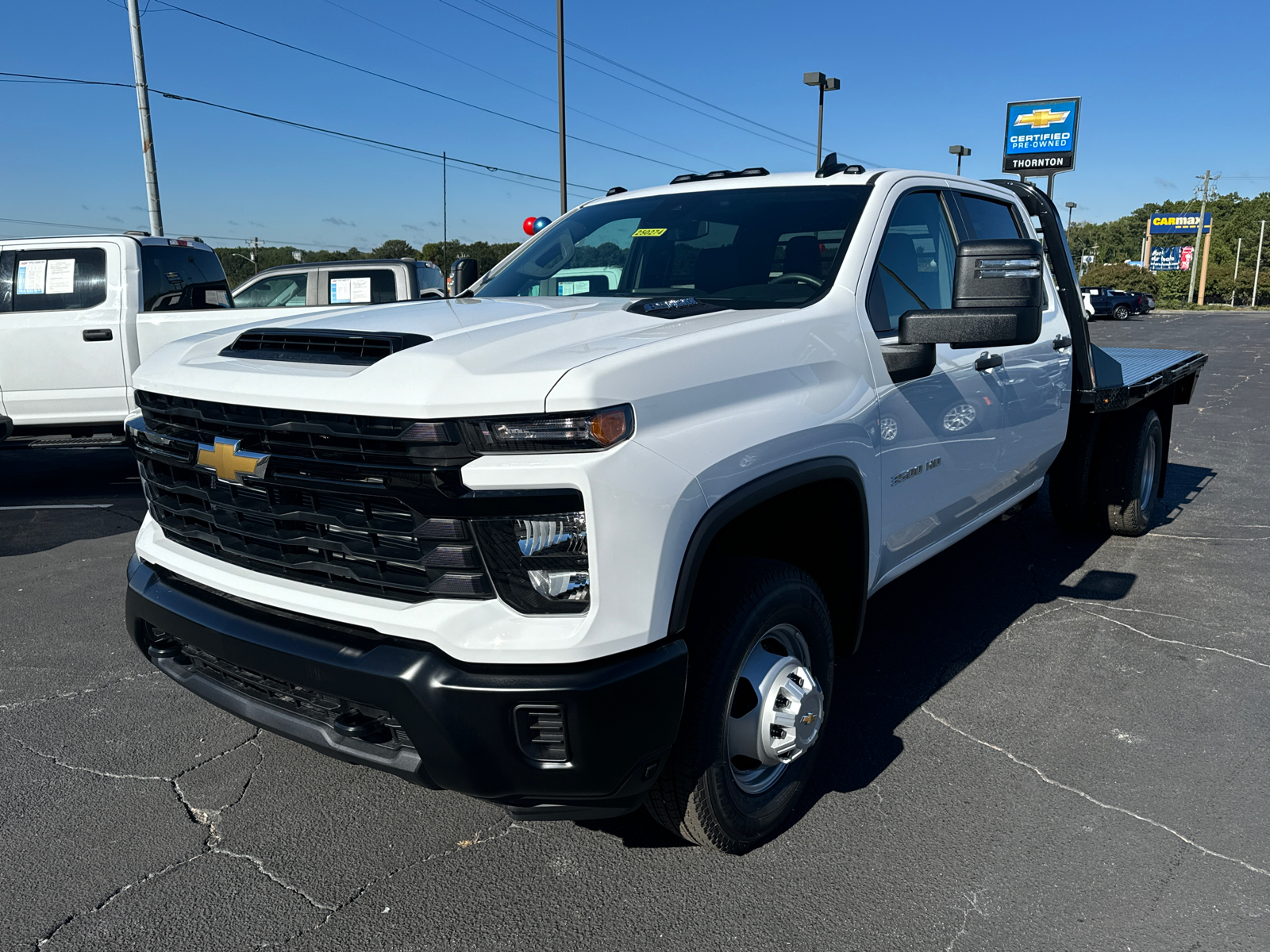 2025 Chevrolet Silverado 3500HD Work Truck 2