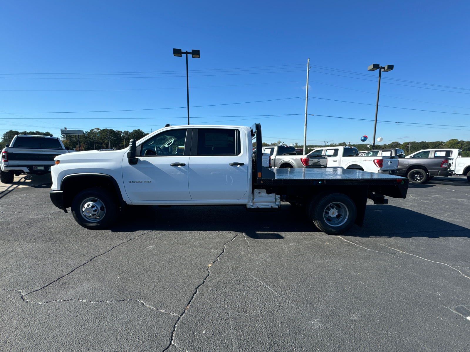 2025 Chevrolet Silverado 3500HD Work Truck 9