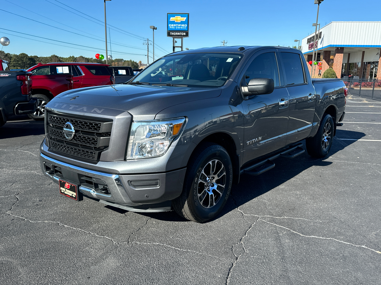 2021 Nissan Titan SV 2