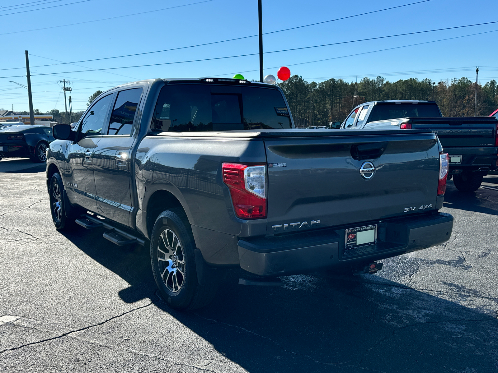 2021 Nissan Titan SV 8