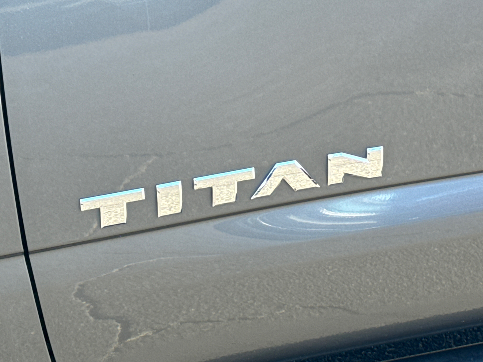 2021 Nissan Titan SV 13