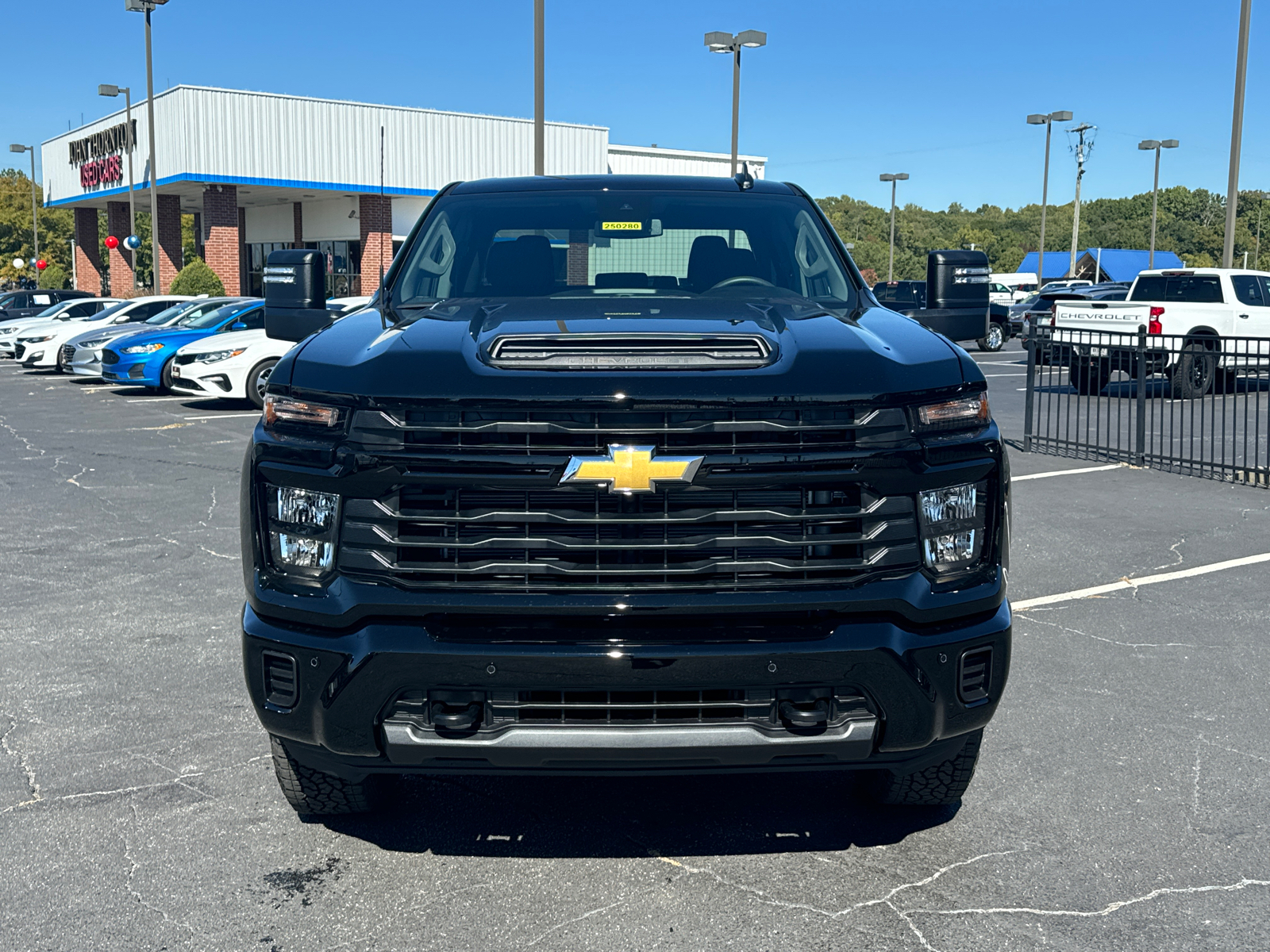 2025 Chevrolet Silverado 2500HD Custom 3