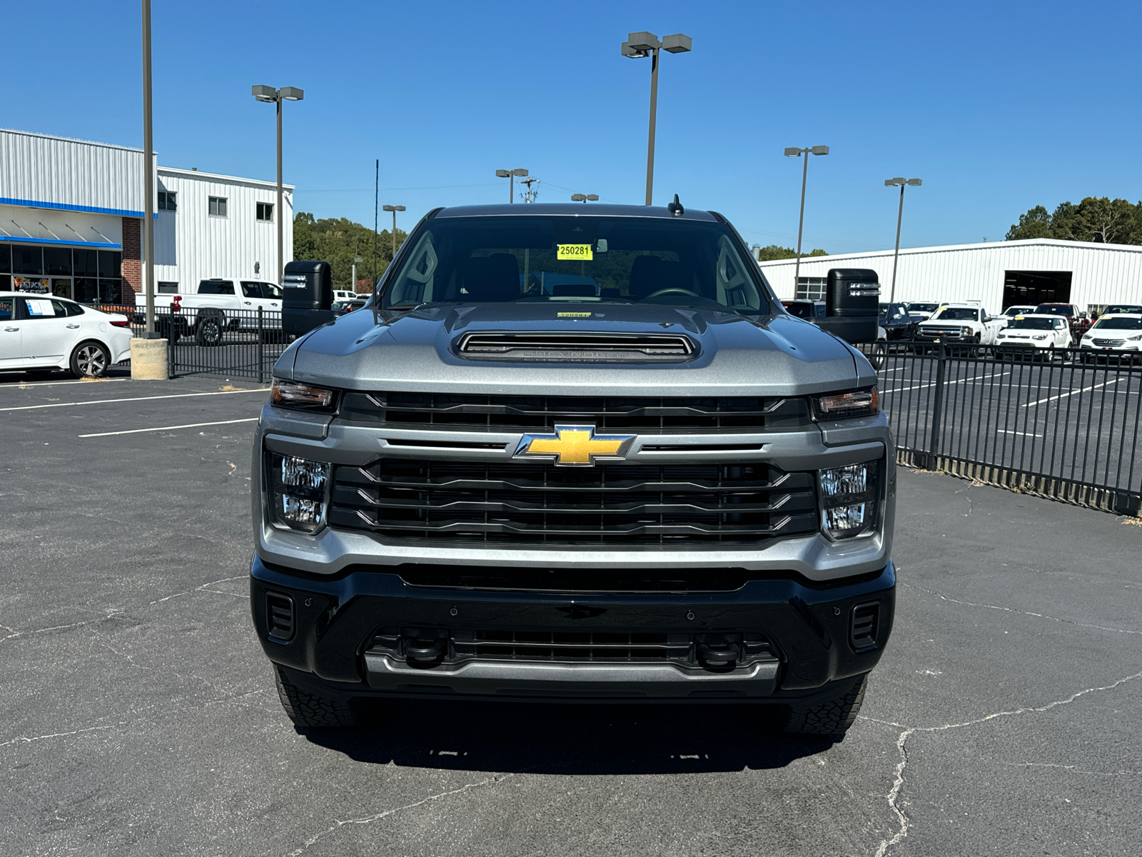 2025 Chevrolet Silverado 2500HD Custom 3