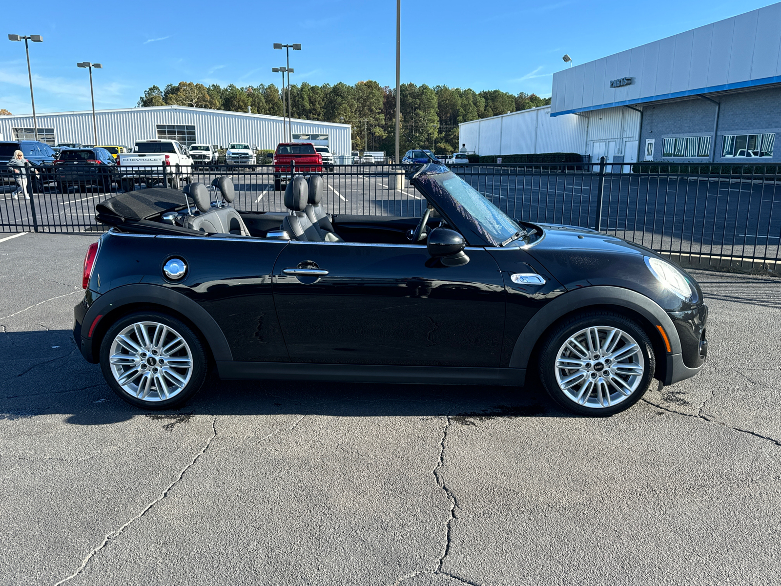 2017 MINI Cooper S Base 13