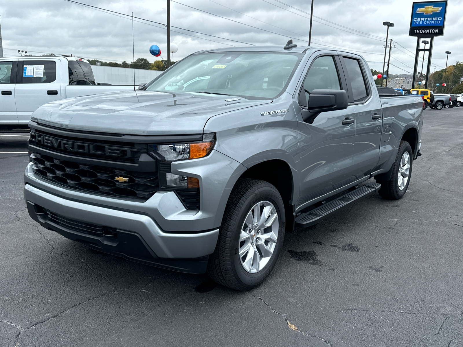 2025 Chevrolet Silverado 1500 Custom 2