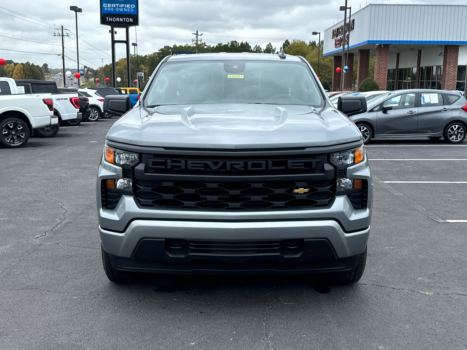 2025 Chevrolet Silverado 1500 Custom 3