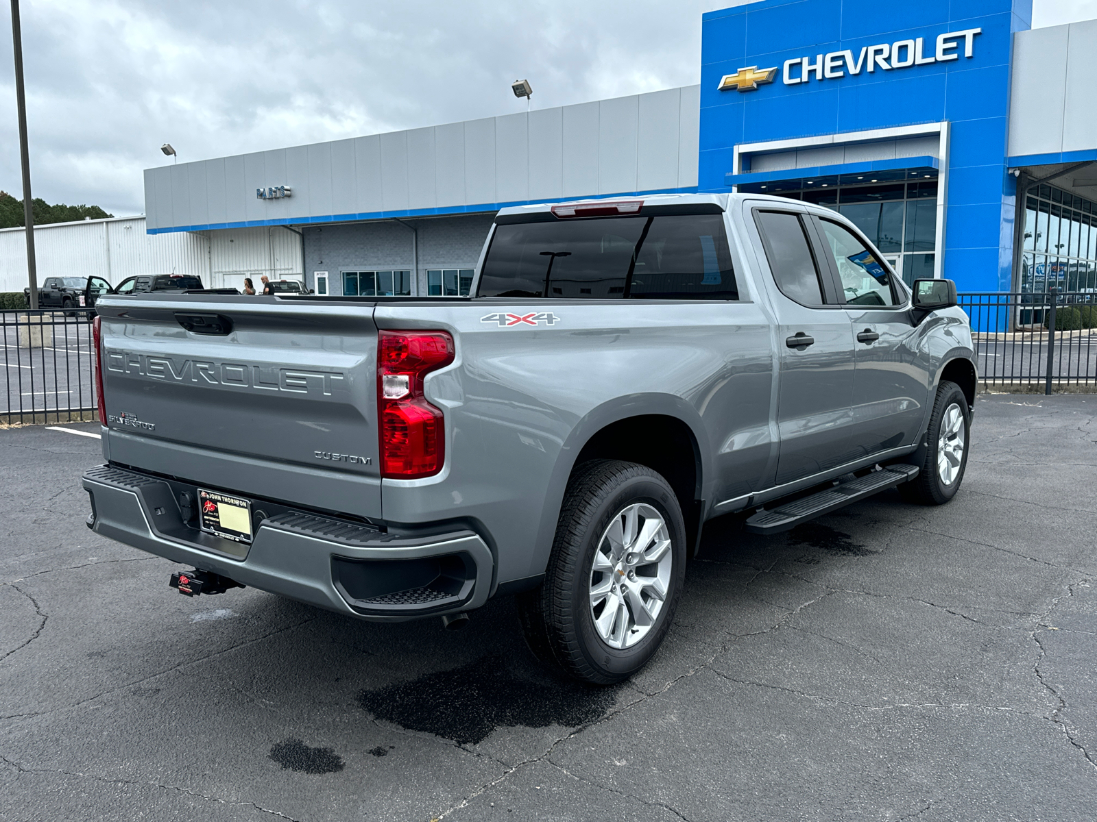 2025 Chevrolet Silverado 1500 Custom 6