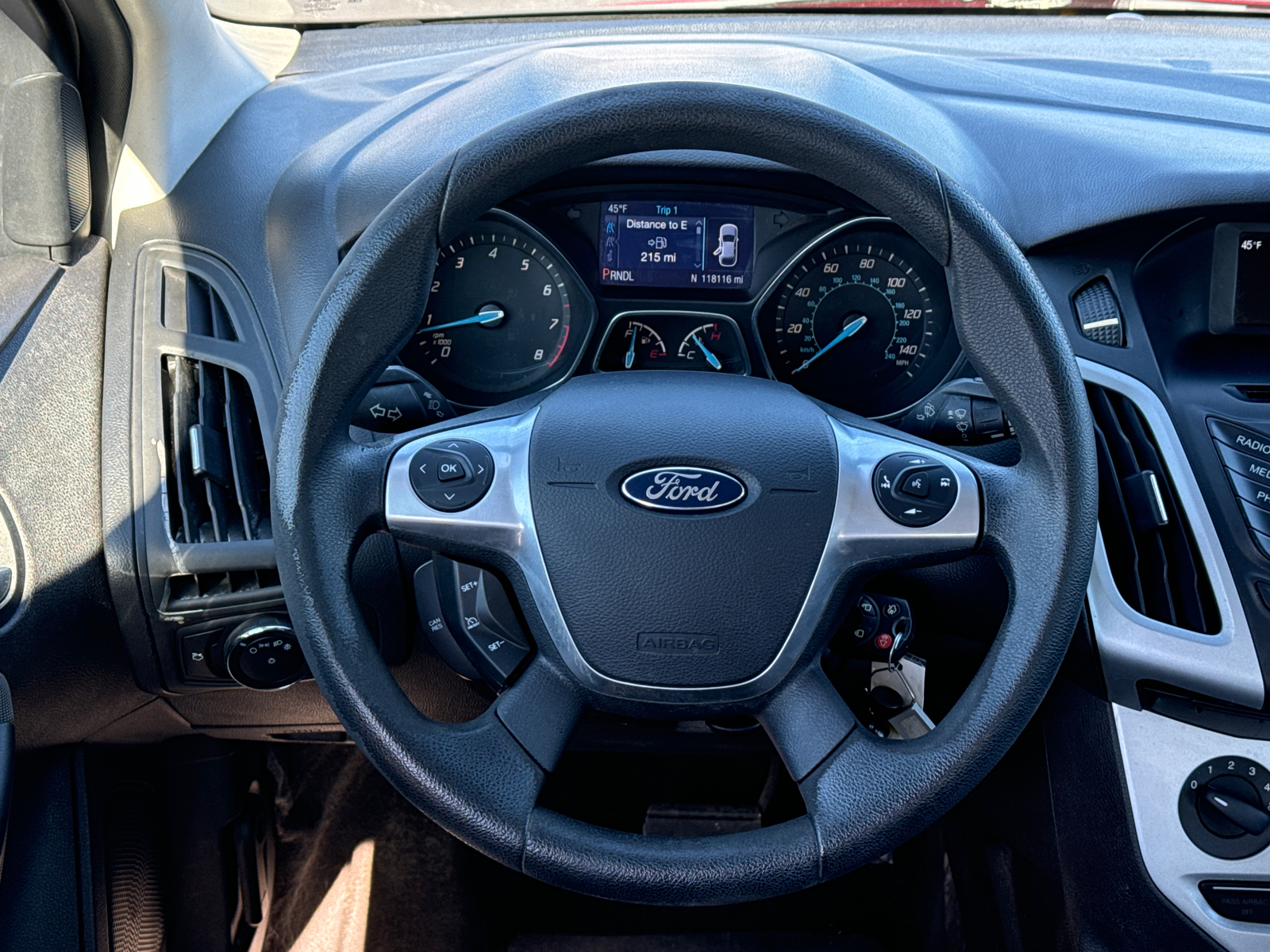 2014 Ford Focus SE 27