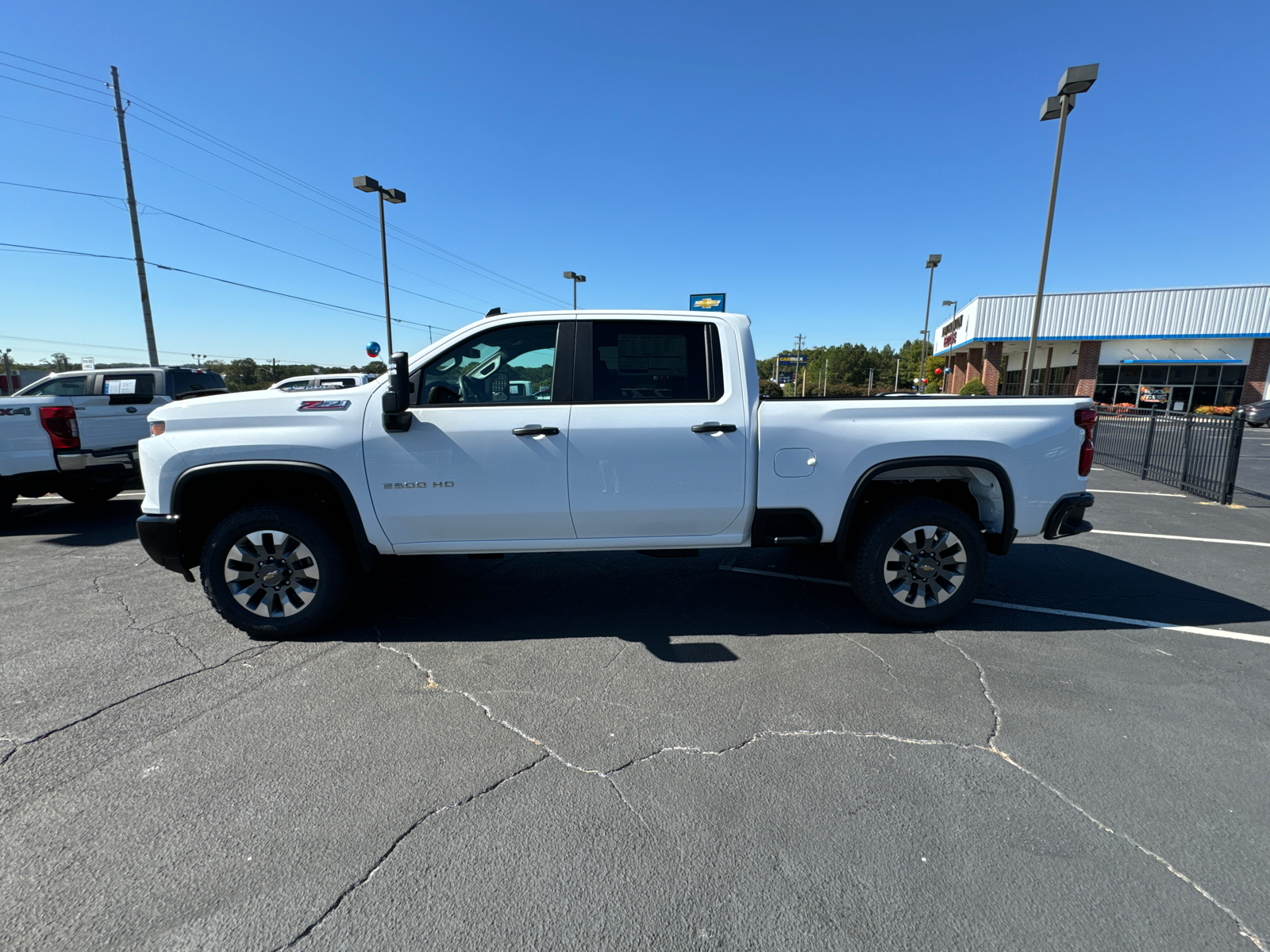 2025 Chevrolet Silverado 2500HD Custom 9