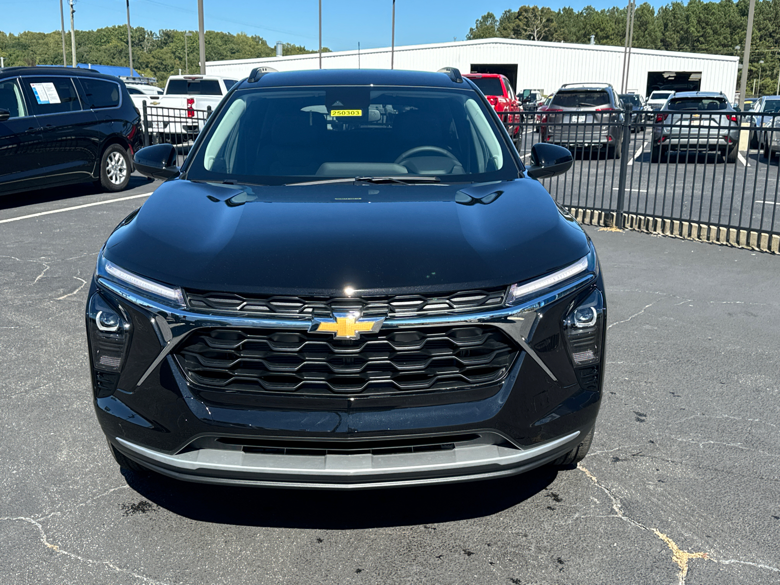 2025 Chevrolet Trax LT 3