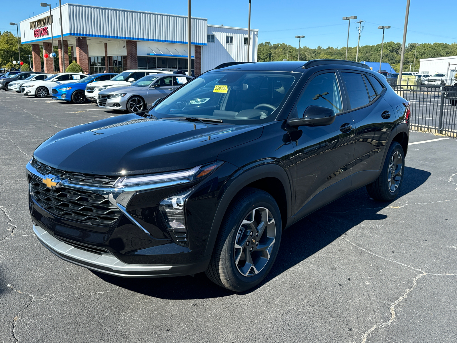 2025 Chevrolet Trax LT 2