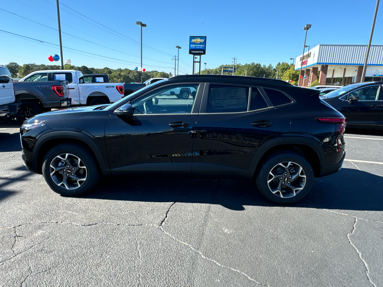 2025 Chevrolet Trax LT 9