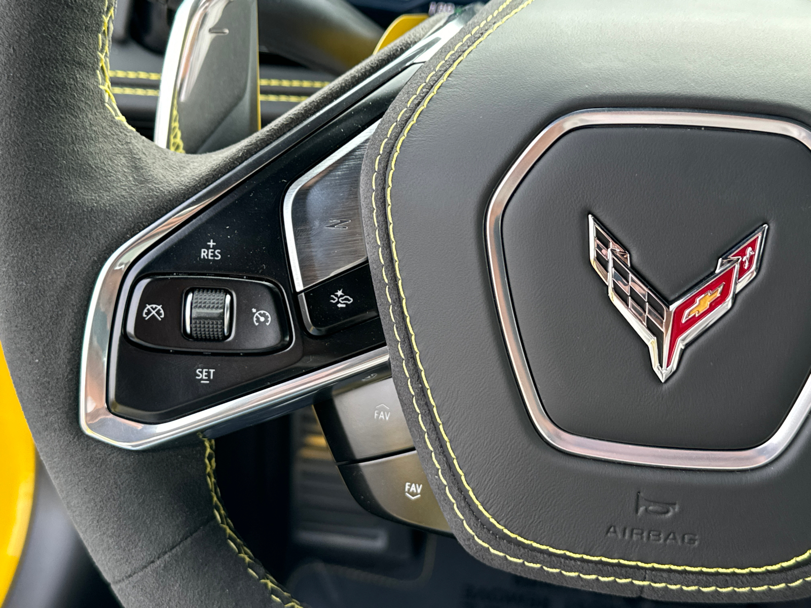 2025 Chevrolet Corvette Stingray 22