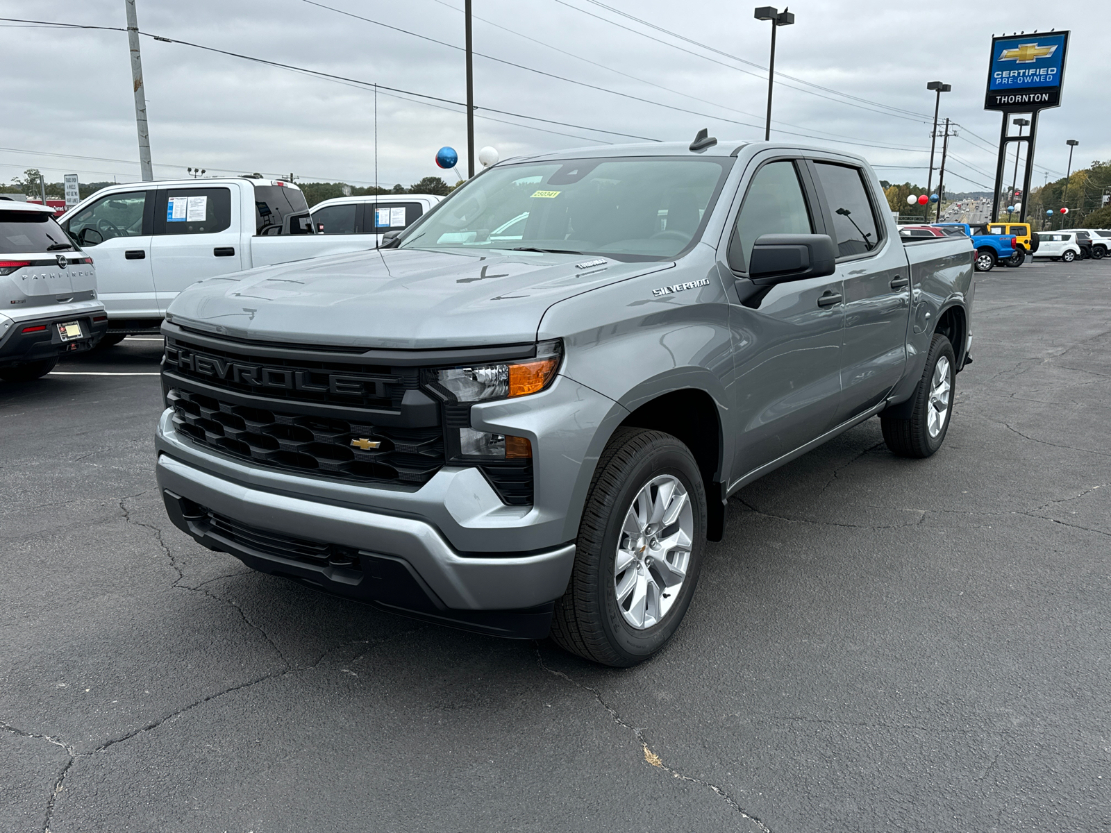 2025 Chevrolet Silverado 1500 Custom 2