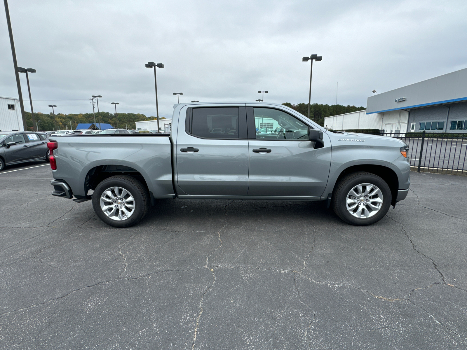 2025 Chevrolet Silverado 1500 Custom 5