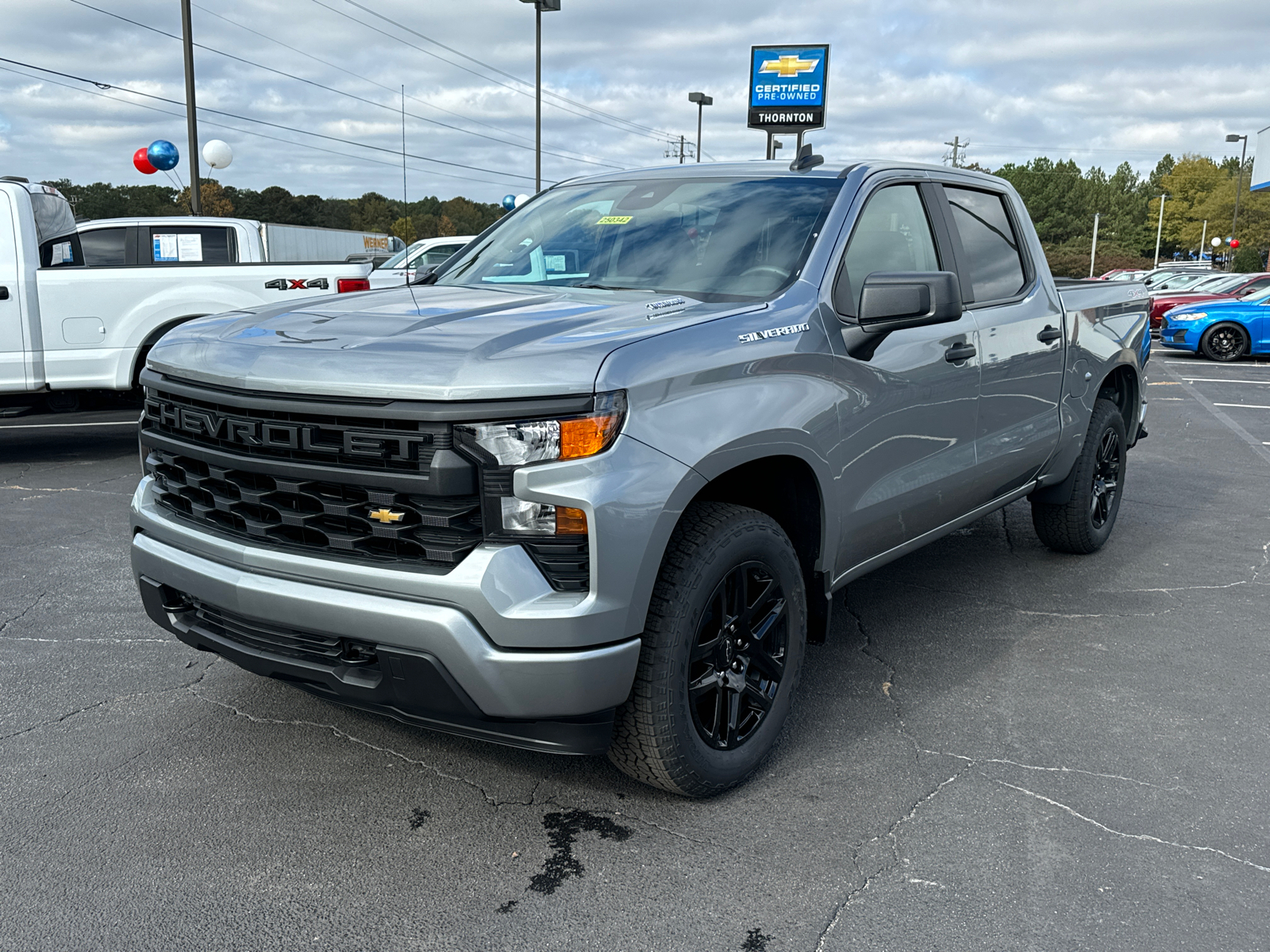 2025 Chevrolet Silverado 1500 Custom 2