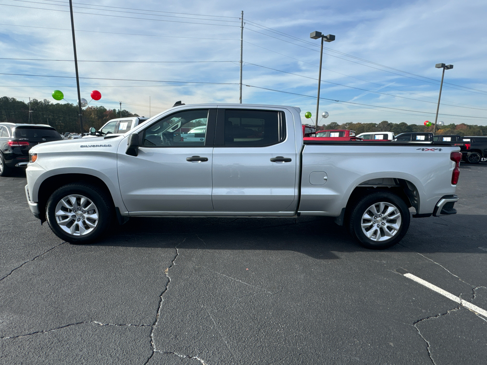 2022 Chevrolet Silverado 1500 LTD Custom 10