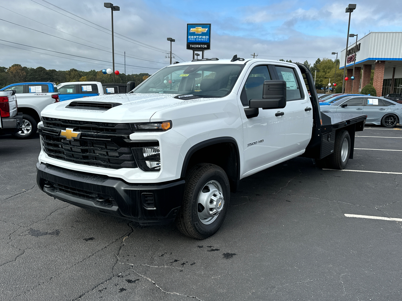 2025 Chevrolet Silverado 3500HD Work Truck 2