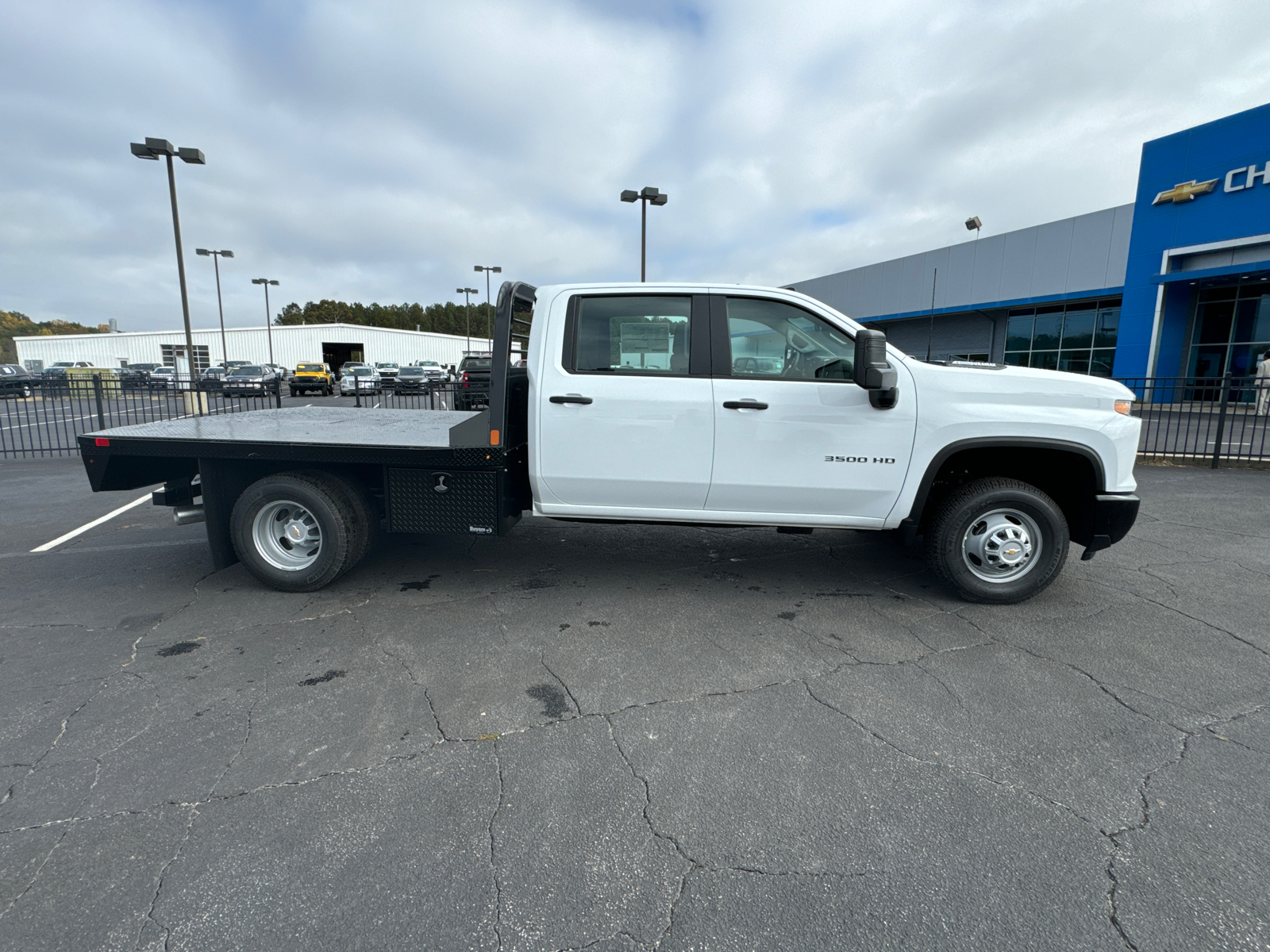 2025 Chevrolet Silverado 3500HD Work Truck 5