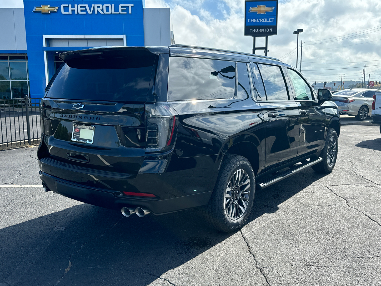 2025 Chevrolet Suburban Z71 6