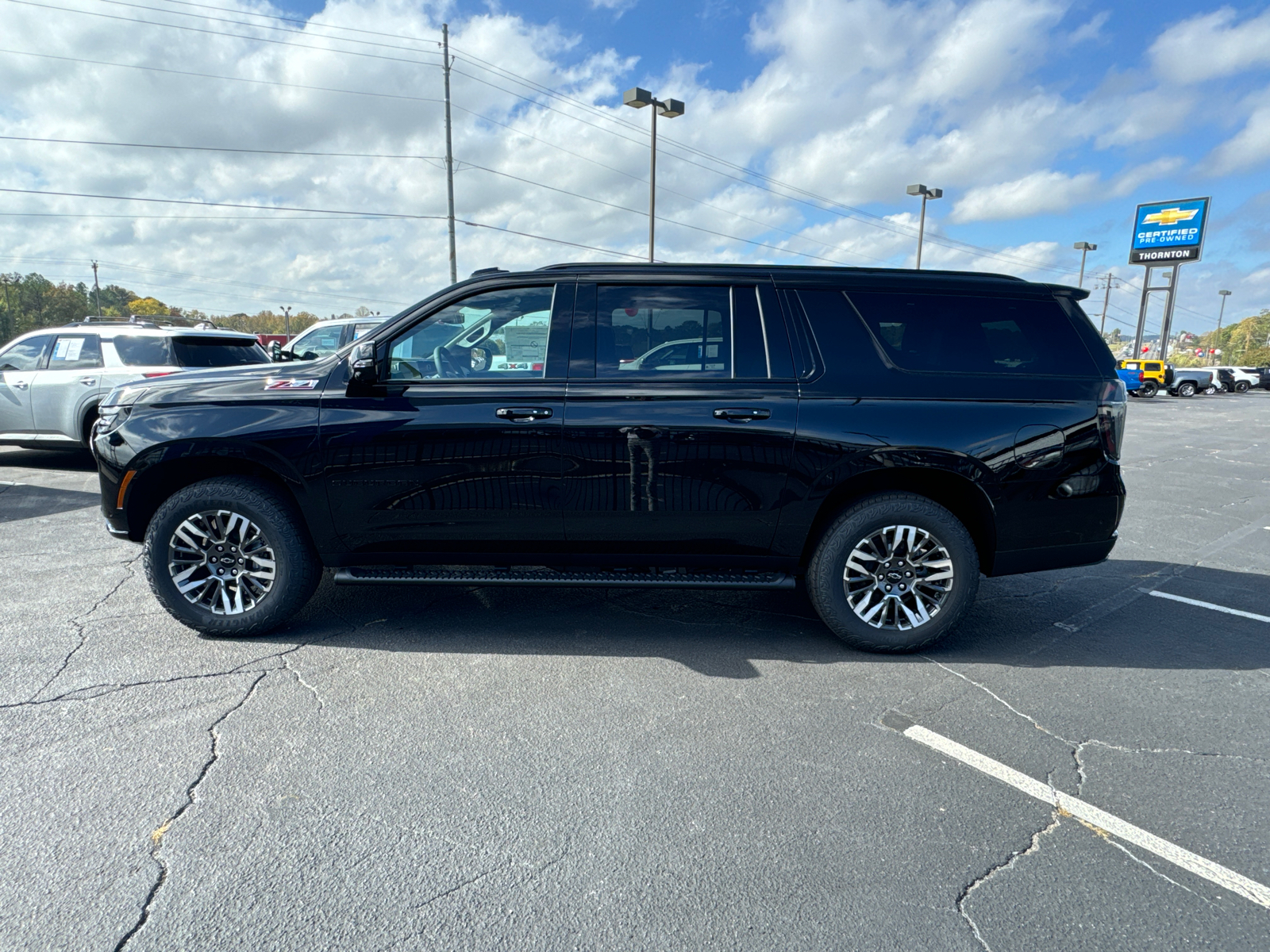 2025 Chevrolet Suburban Z71 9