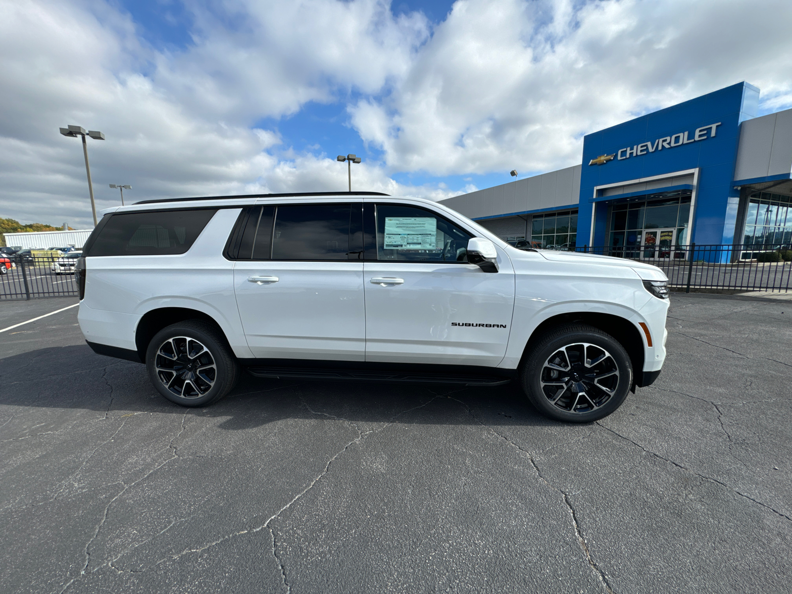 2025 Chevrolet Suburban RST 5