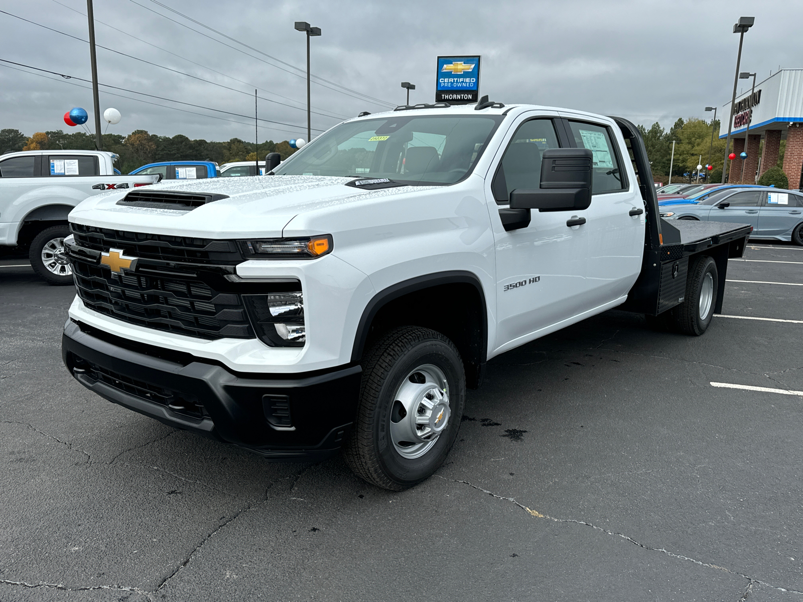 2025 Chevrolet Silverado 3500HD Work Truck 2