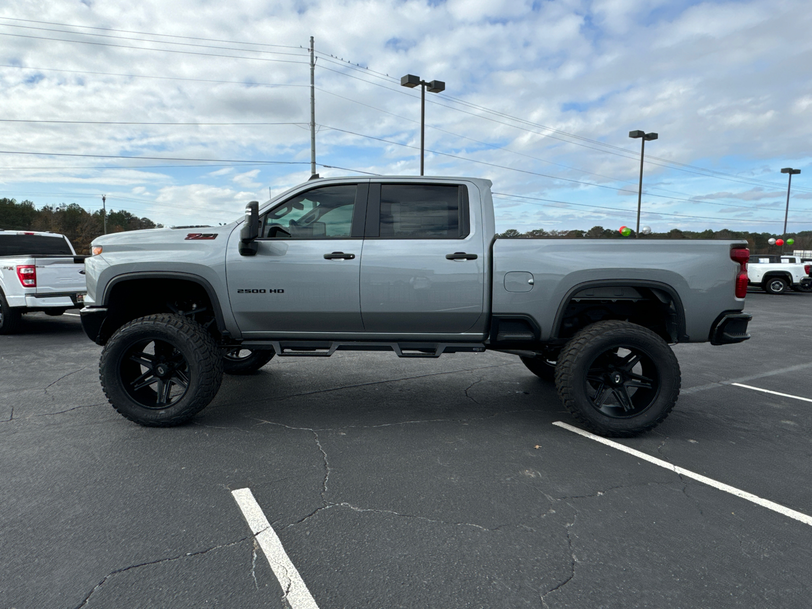 2025 Chevrolet Silverado 2500HD Custom 9