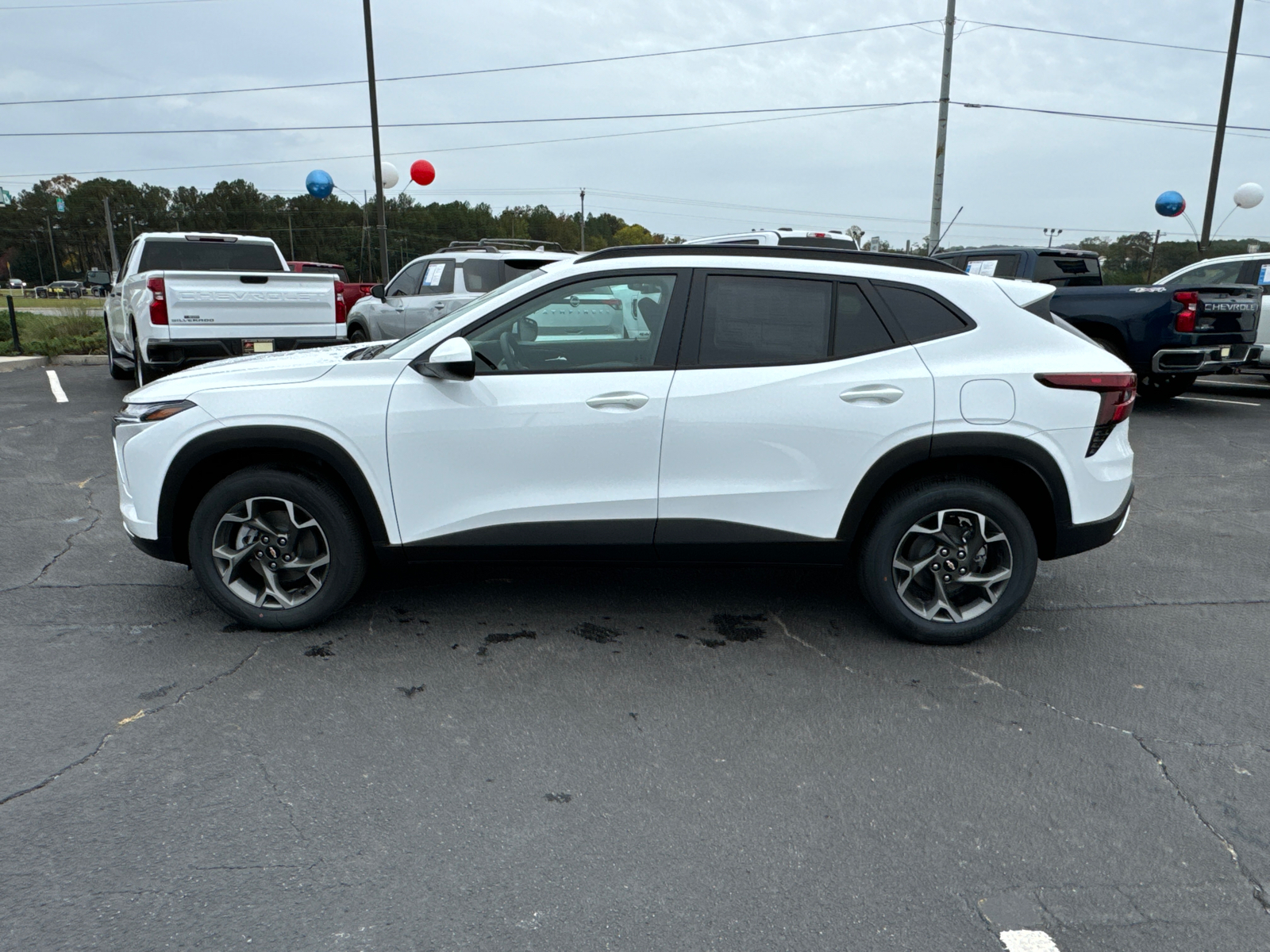 2025 Chevrolet Trax LT 9