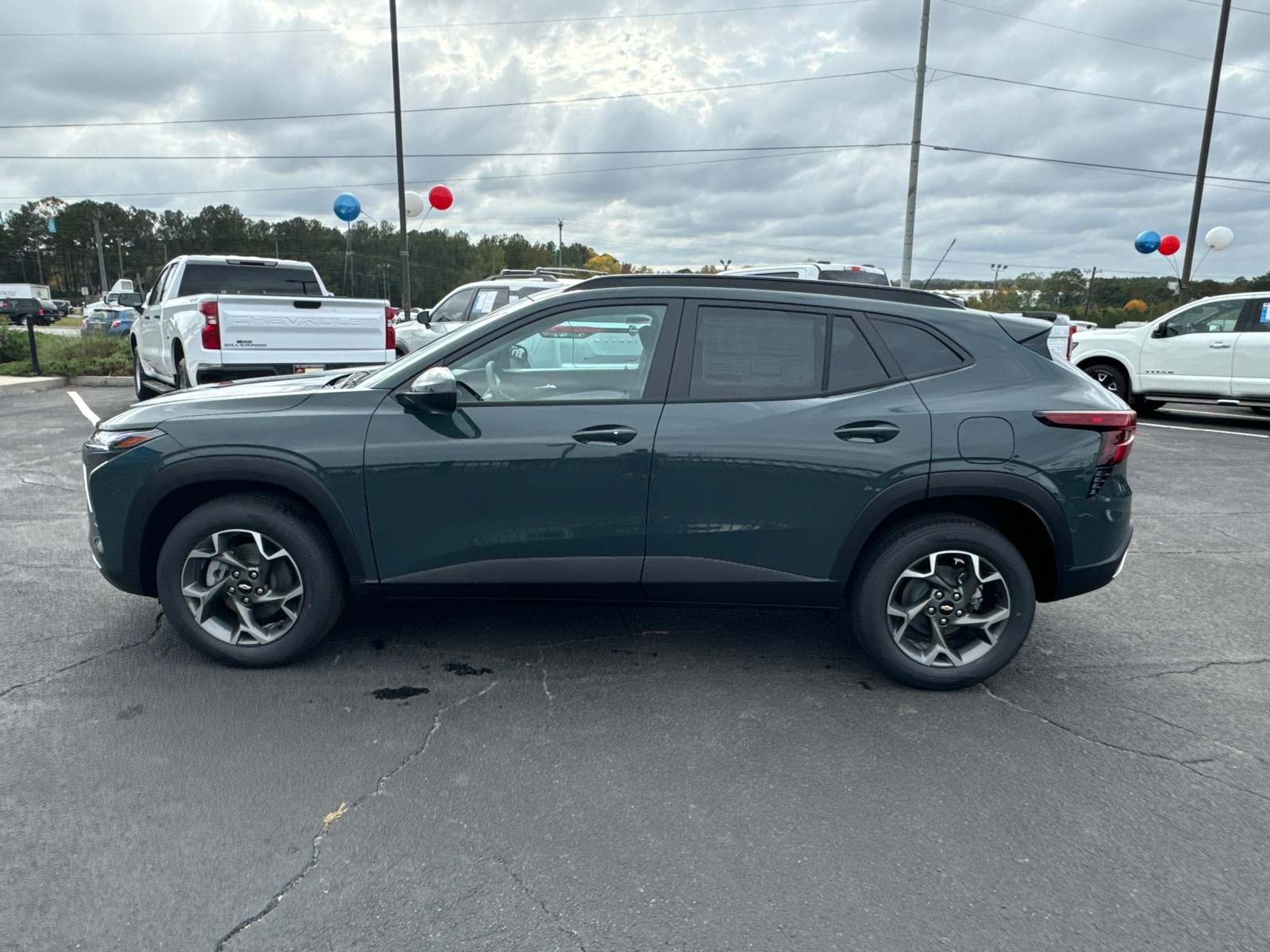 2025 Chevrolet Trax LT 10