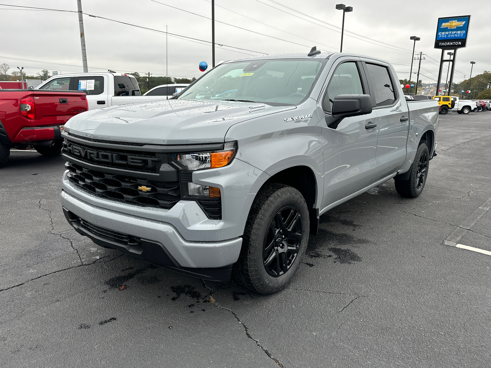 2025 Chevrolet Silverado 1500 Custom 2