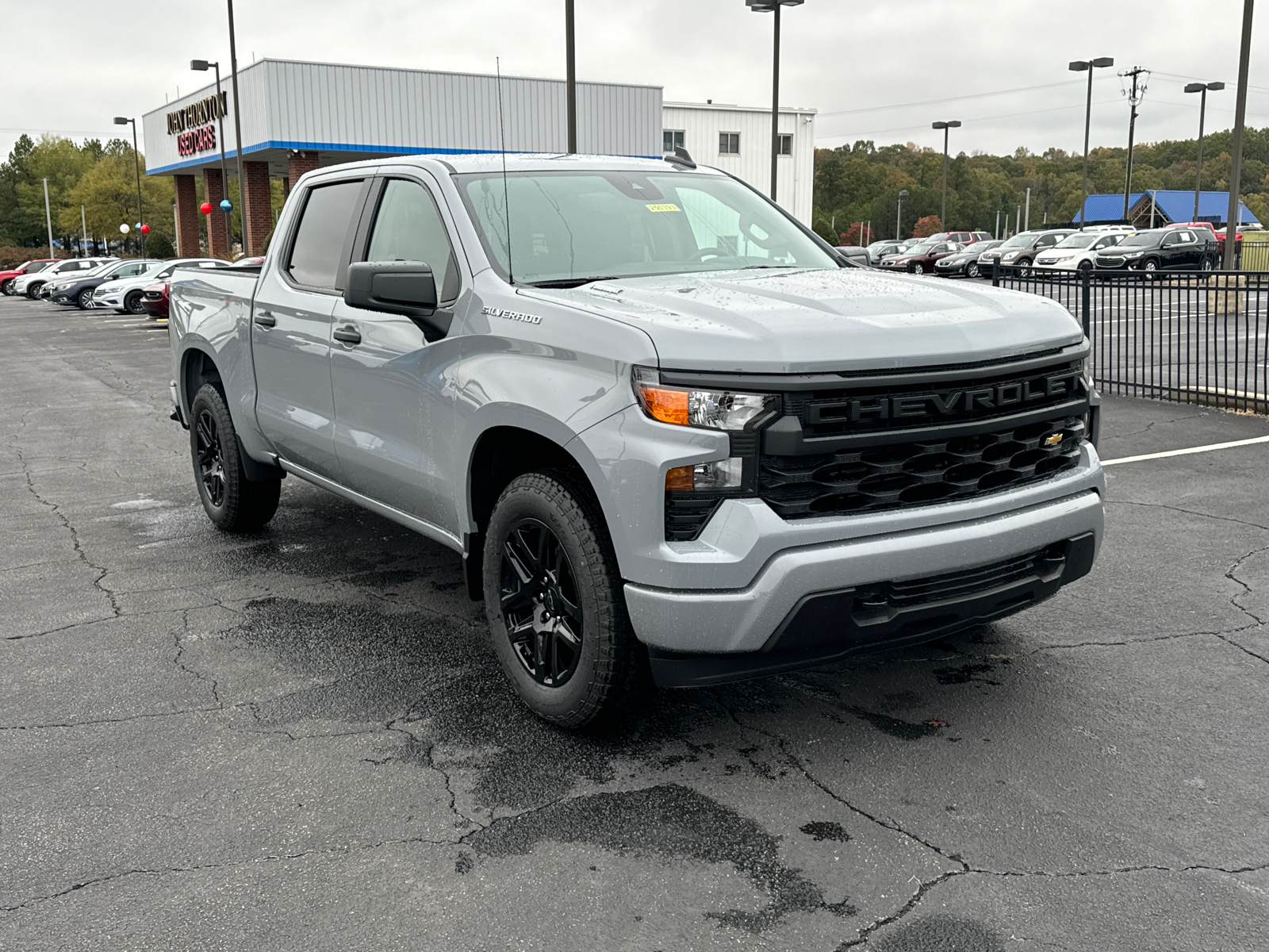 2025 Chevrolet Silverado 1500 Custom 4