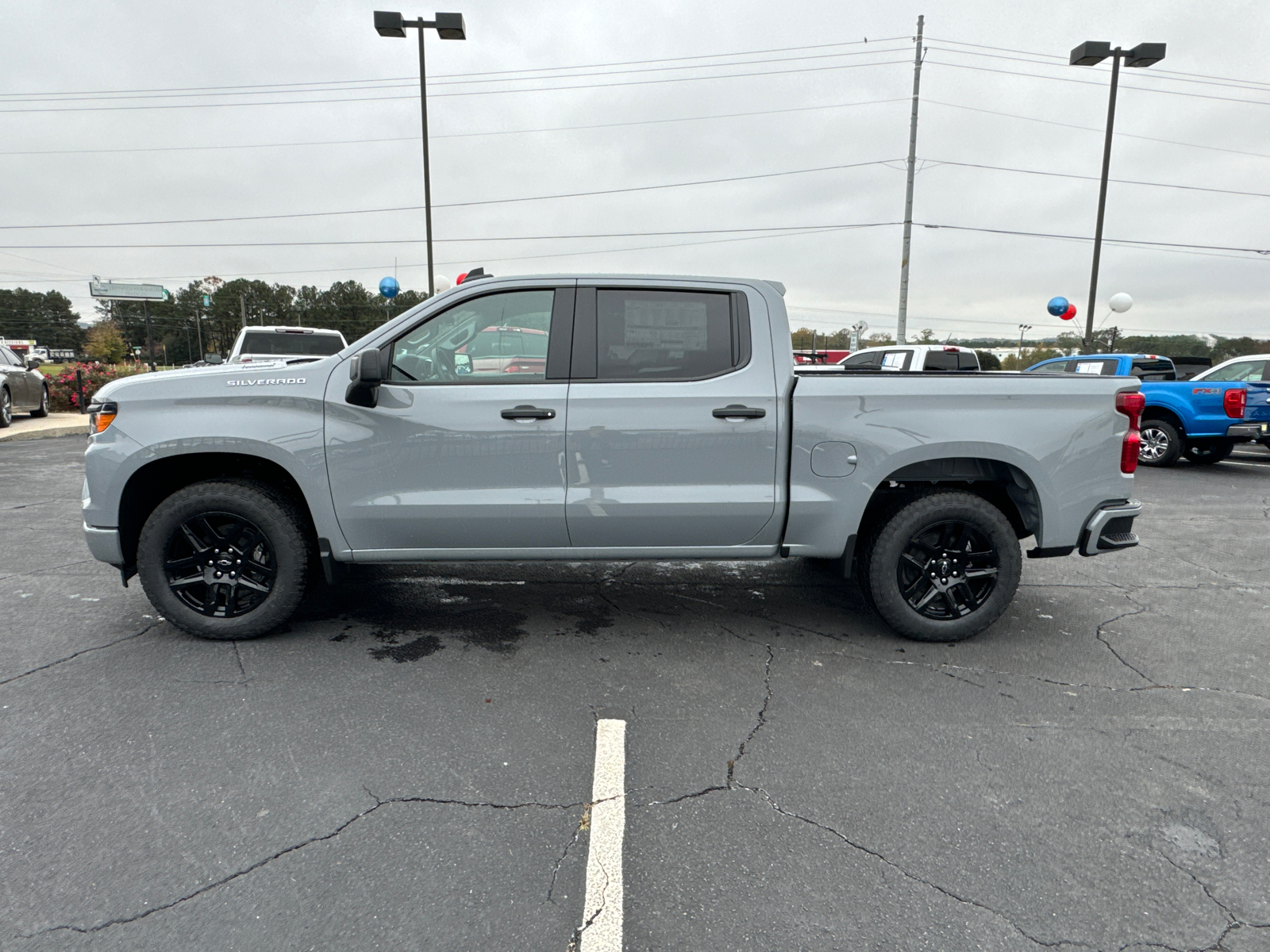 2025 Chevrolet Silverado 1500 Custom 9