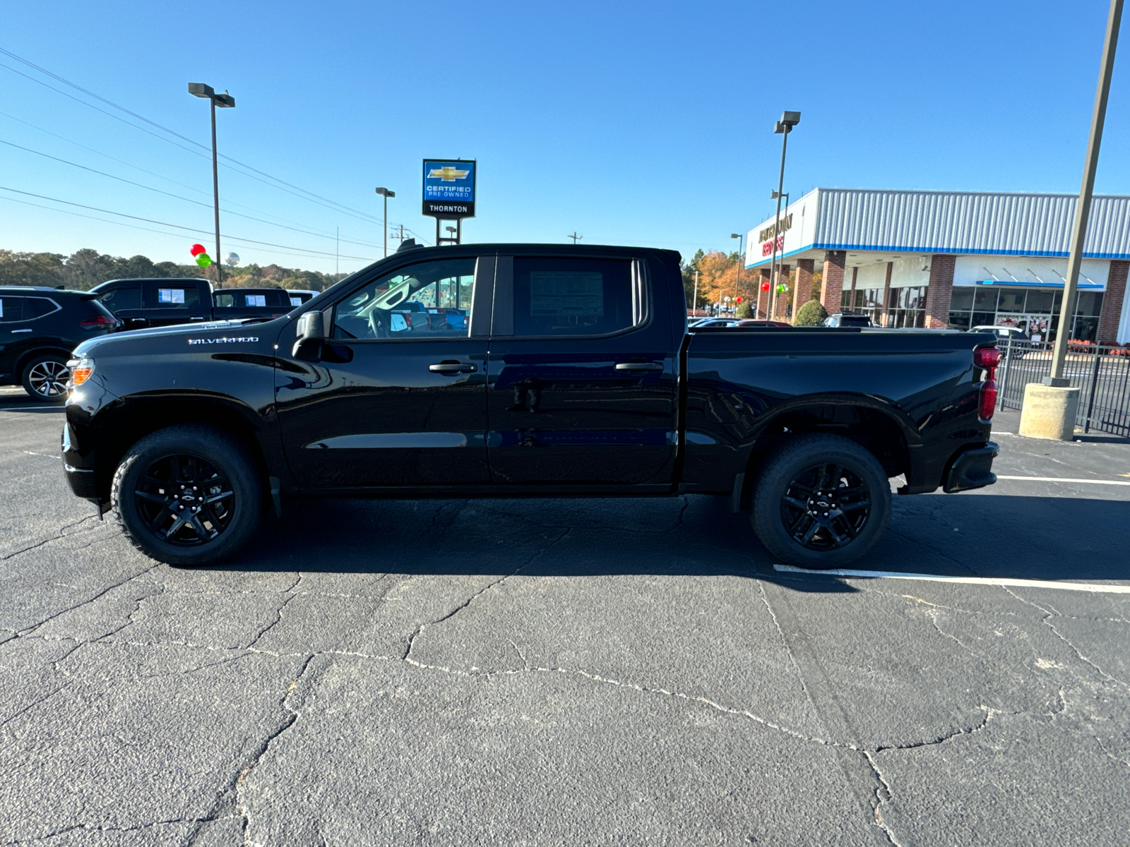 2025 Chevrolet Silverado 1500 Custom 9