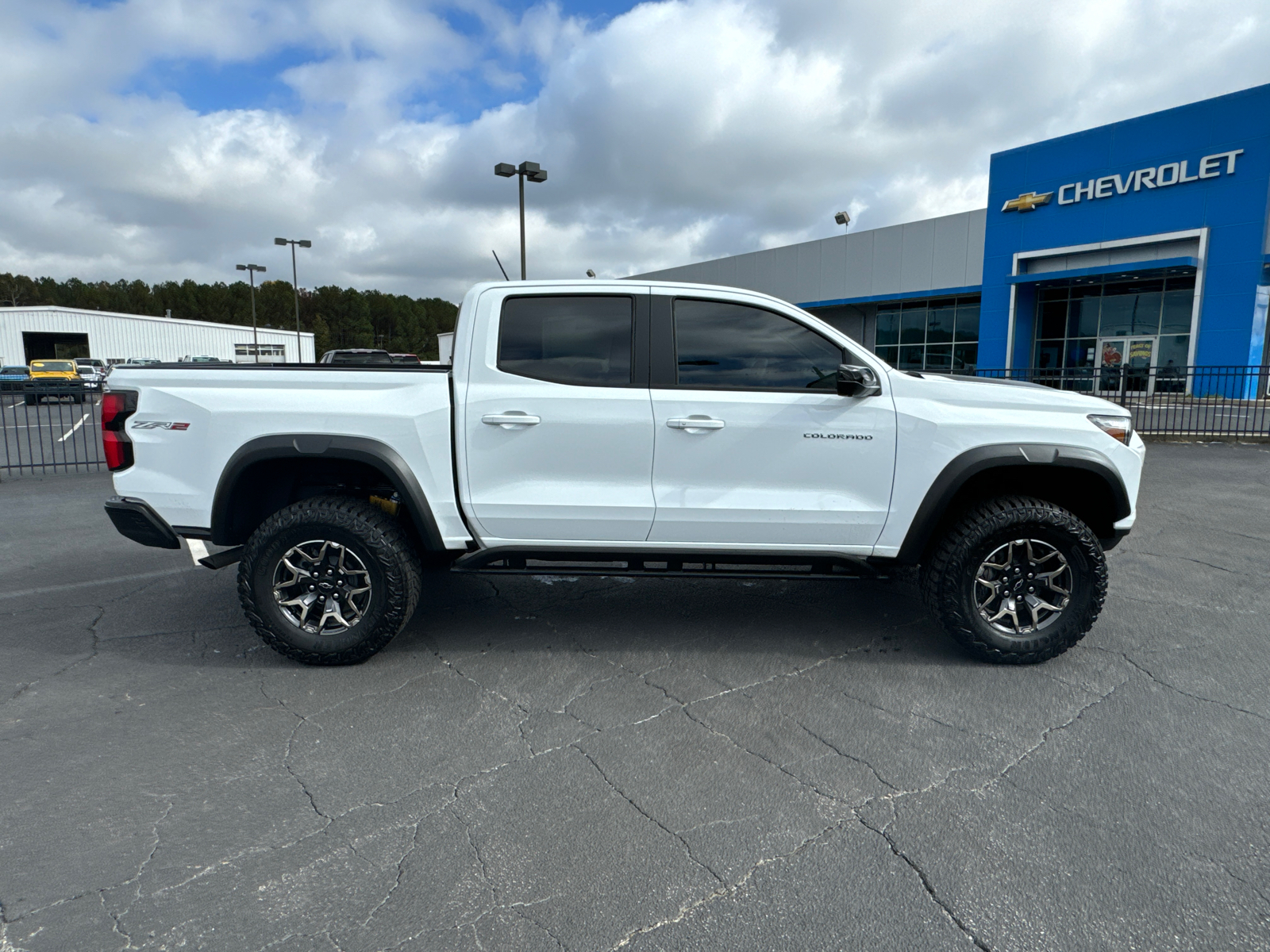 2024 Chevrolet Colorado ZR2 5